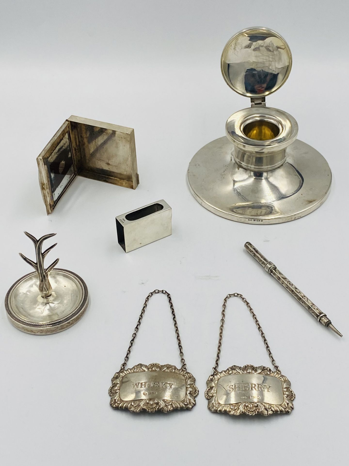 Quantity of silver items to include a capstan inkwell and matchbox holder - Image 3 of 3