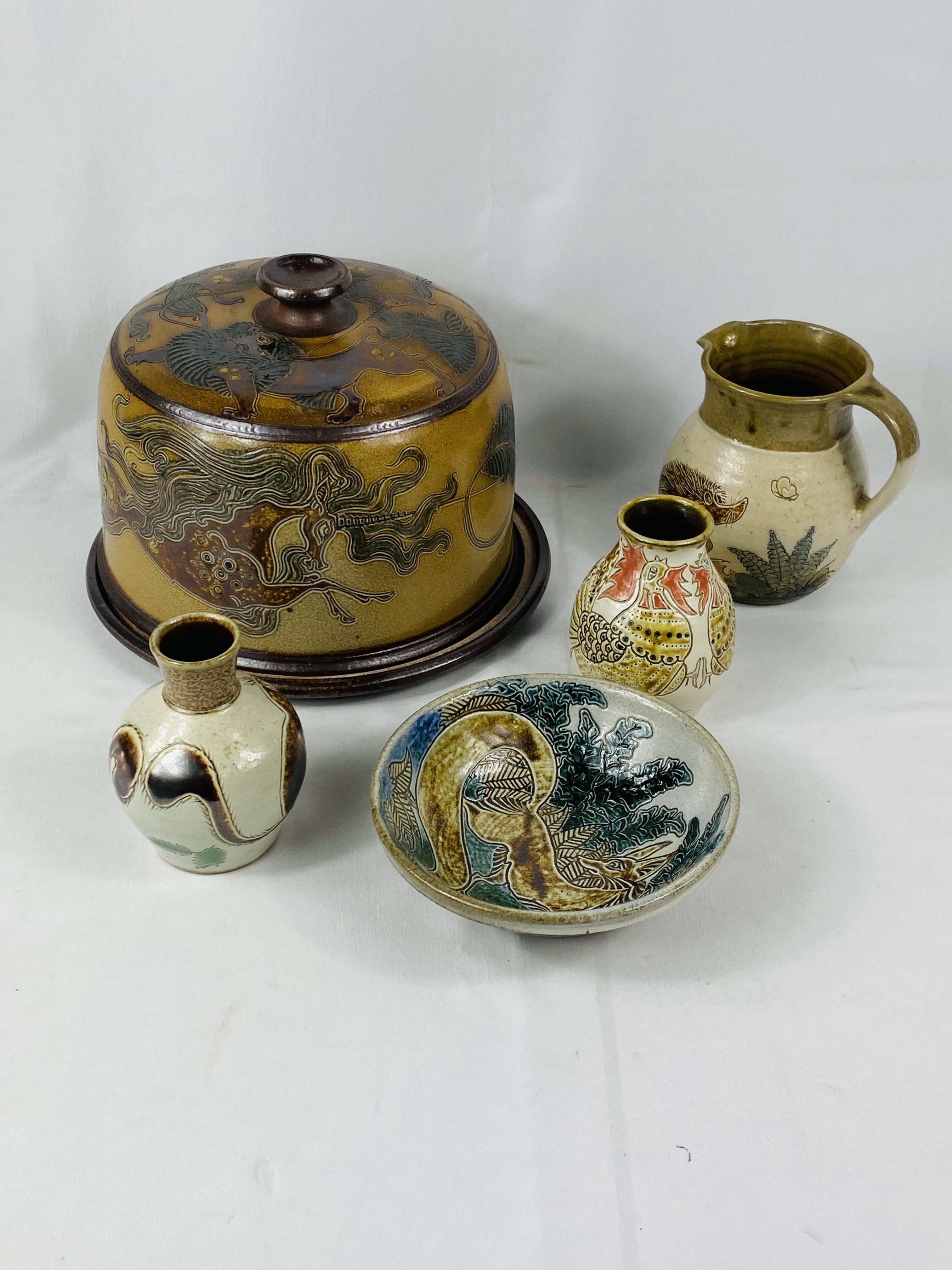 Five items of Michael Mosse LLanbrynmair studio pottery