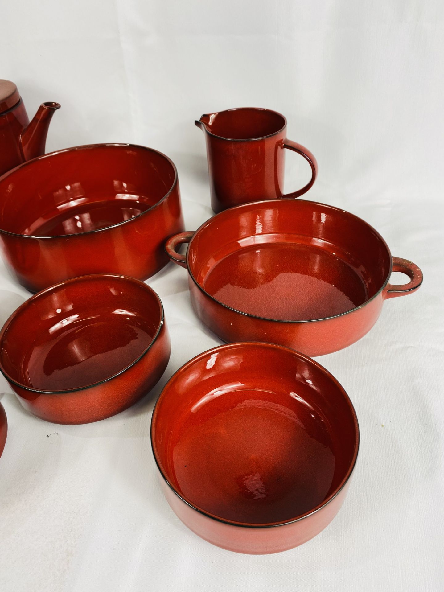 Quantity of Villeroy & Boch red tableware - Image 2 of 4