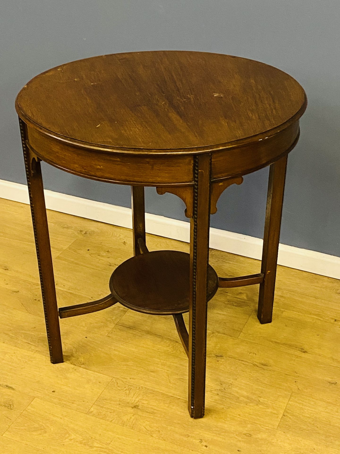 Victorian circular mahogany table - Image 2 of 3