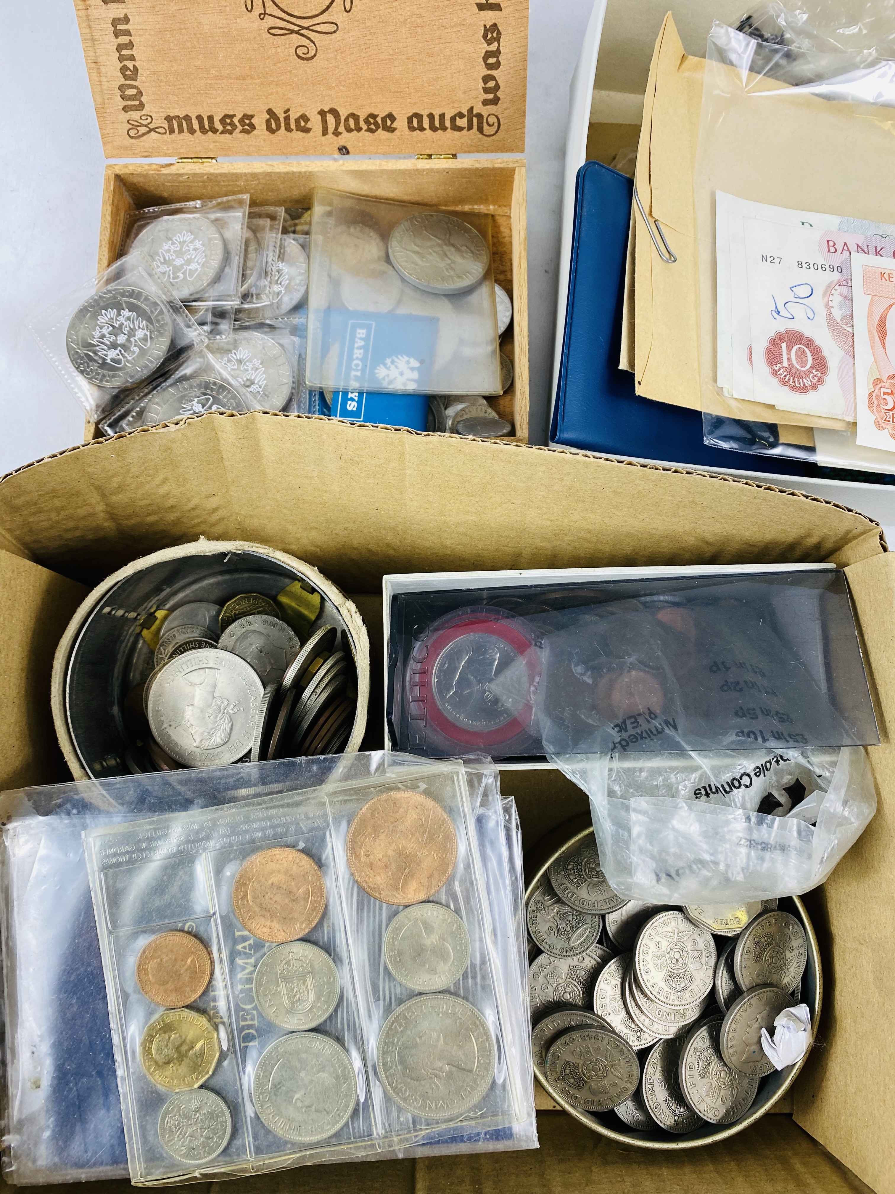 Quantity of World coins and banknotes - Image 4 of 4