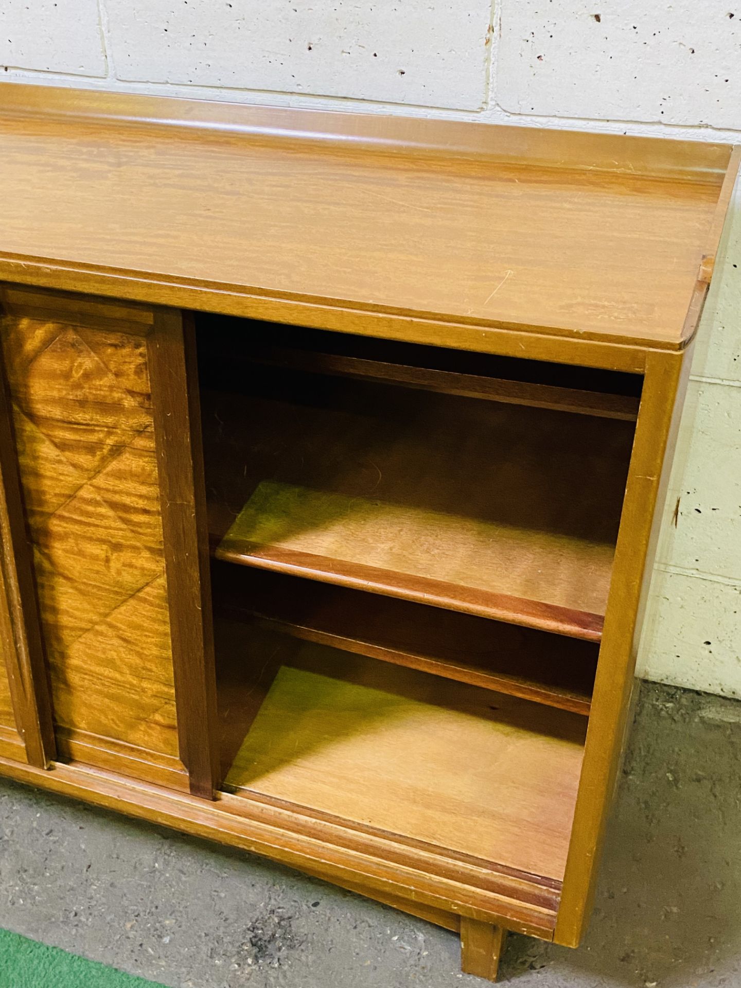 Nao mahogany sideboard - Image 5 of 5