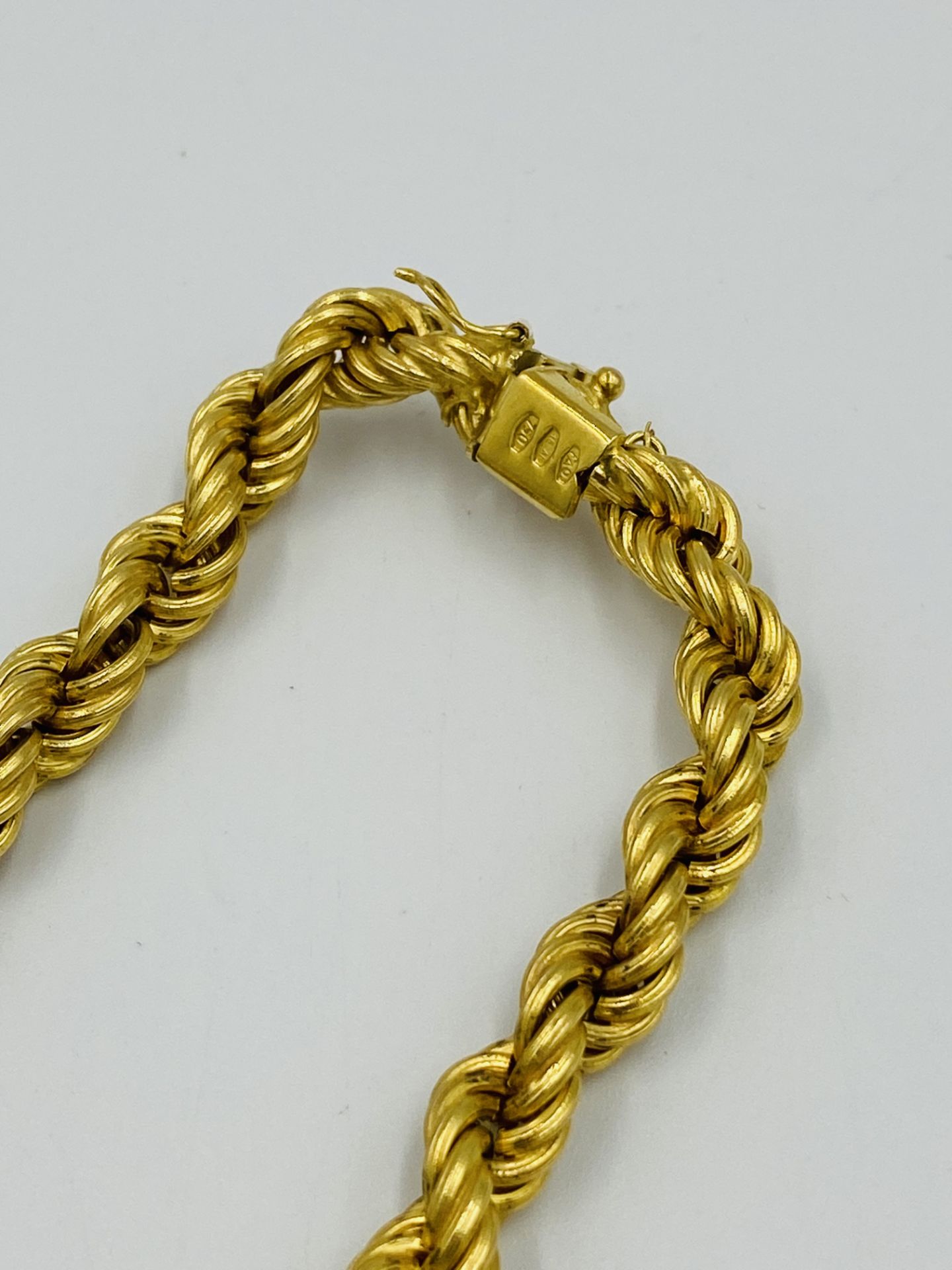 18ct gold rope twist necklace - Image 3 of 5