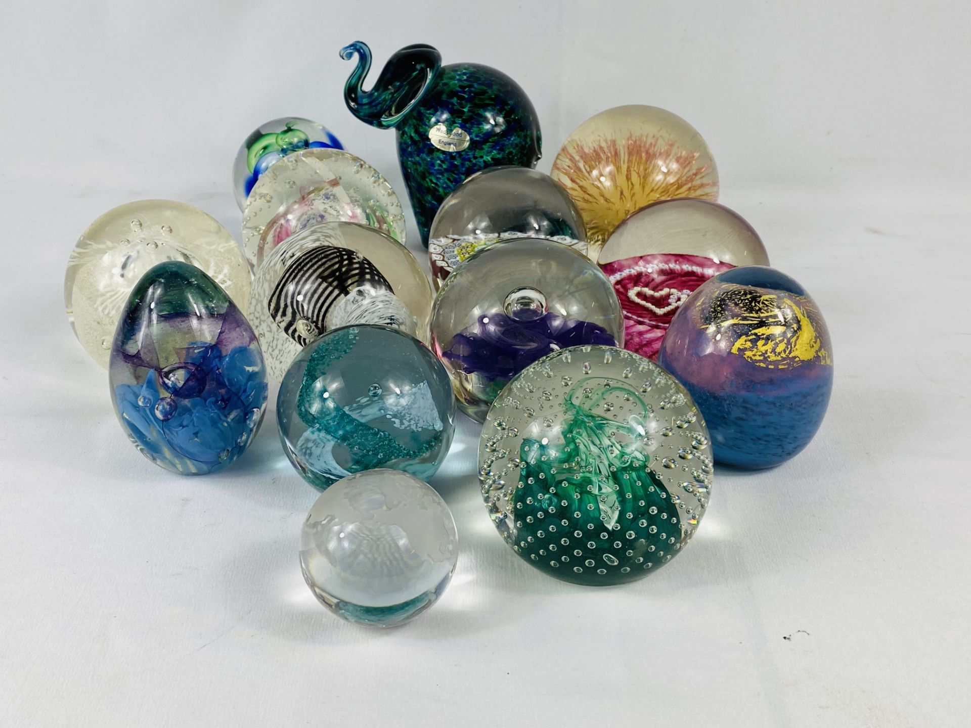 Seven Caithness paperweights together with six other glass paperweights - Image 4 of 4