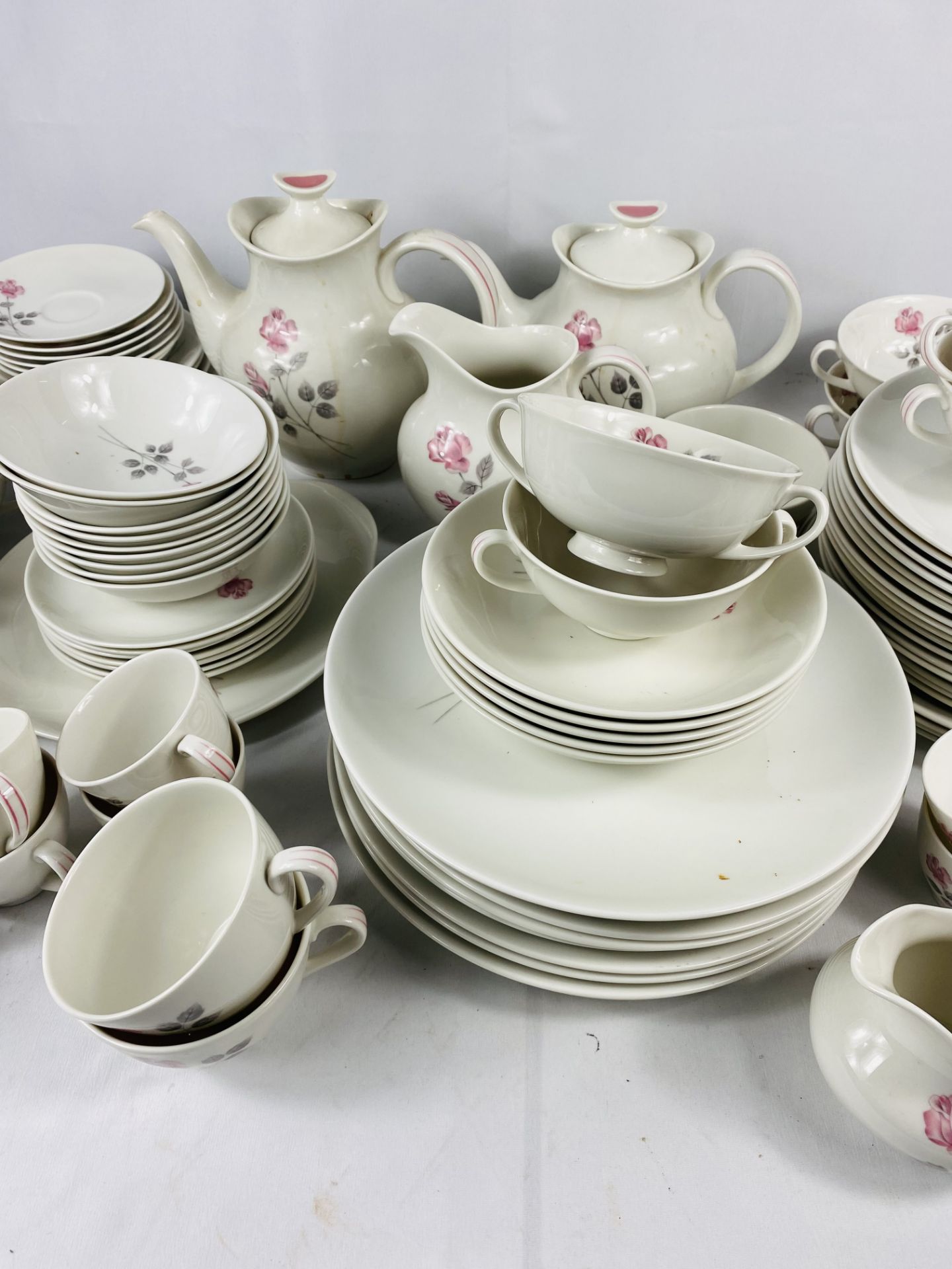 Royal Doulton Pillar Rose part dinner and coffee set - Image 3 of 4