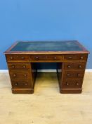 Victorian mahogany pedestal desk