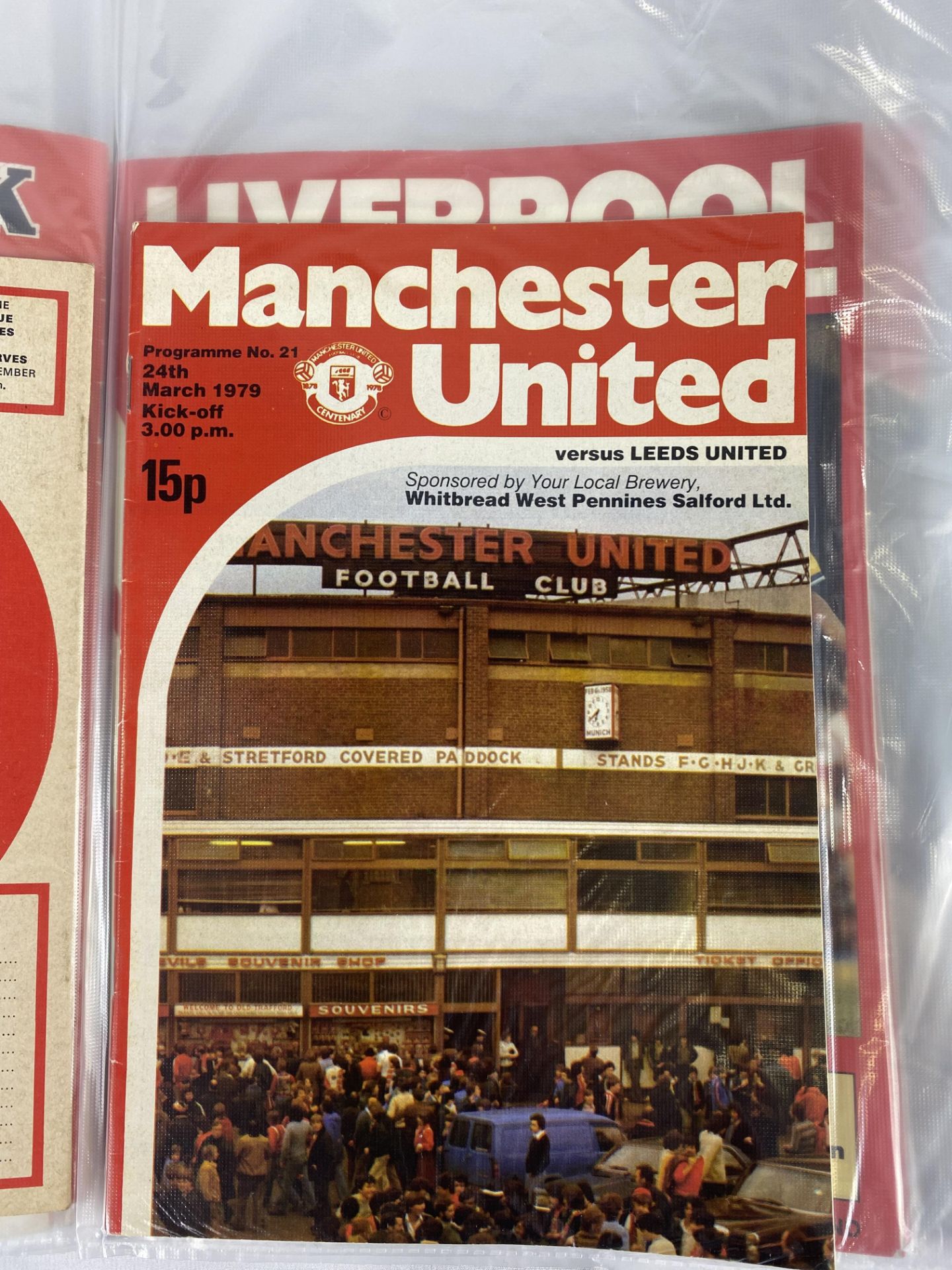 Quantity of football programmes to include the 1977 FA Cup Final - Bild 2 aus 5