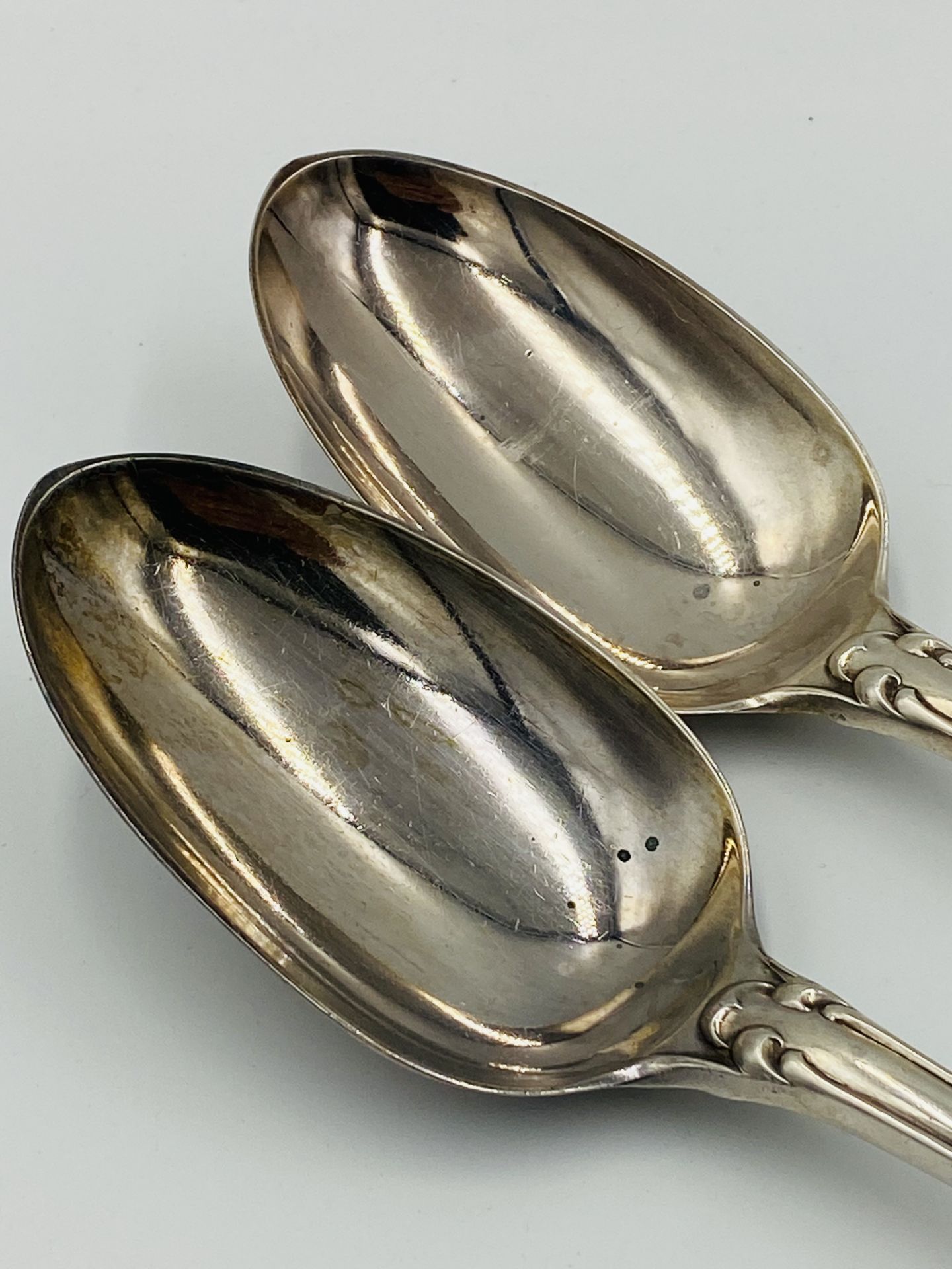 Two silver serving spoons - Bild 3 aus 5