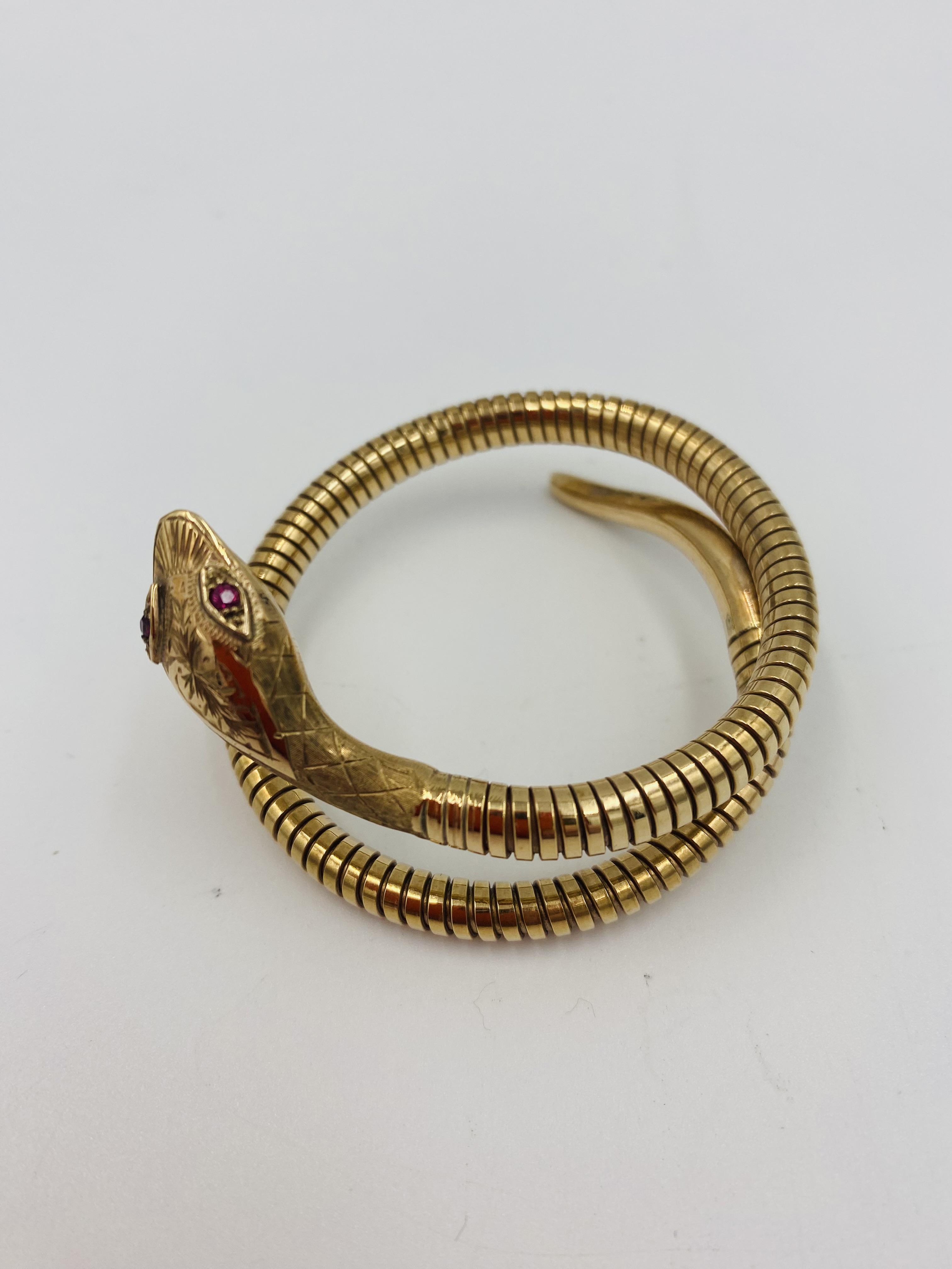 9ct gold, steel sprung snake bracelet - Image 4 of 5