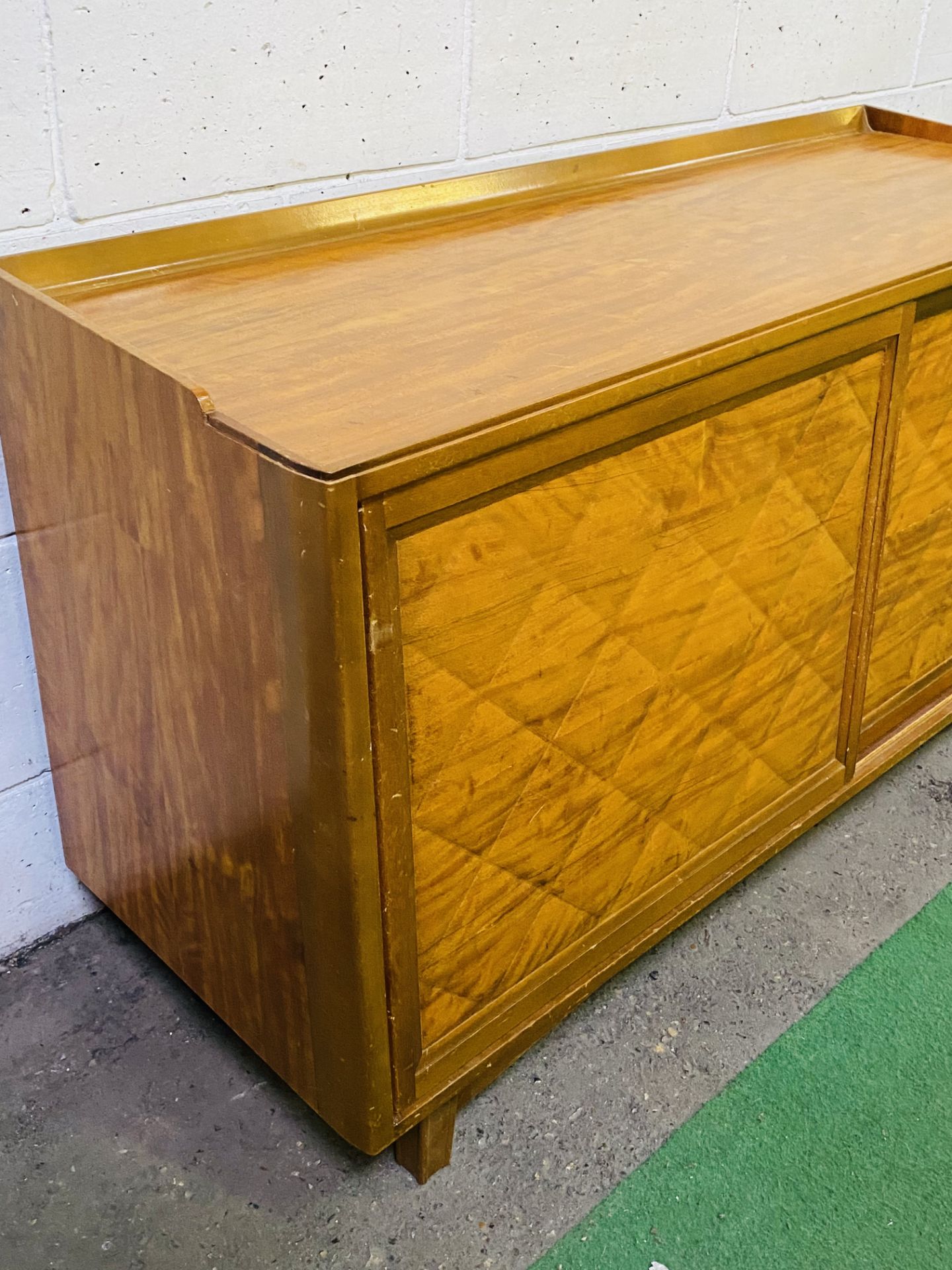 Nao mahogany sideboard - Image 3 of 5
