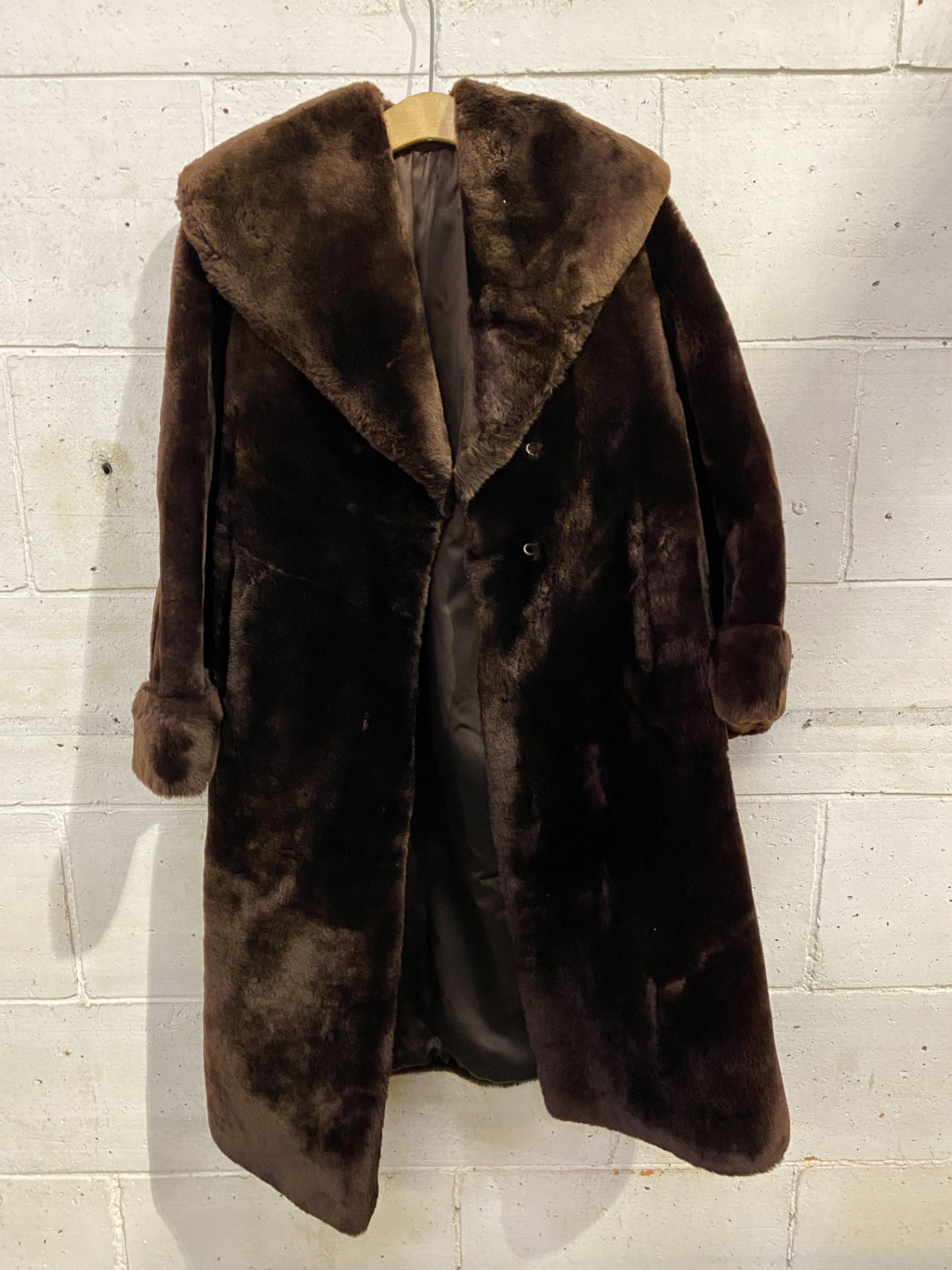 Full length fur coat - Image 2 of 3