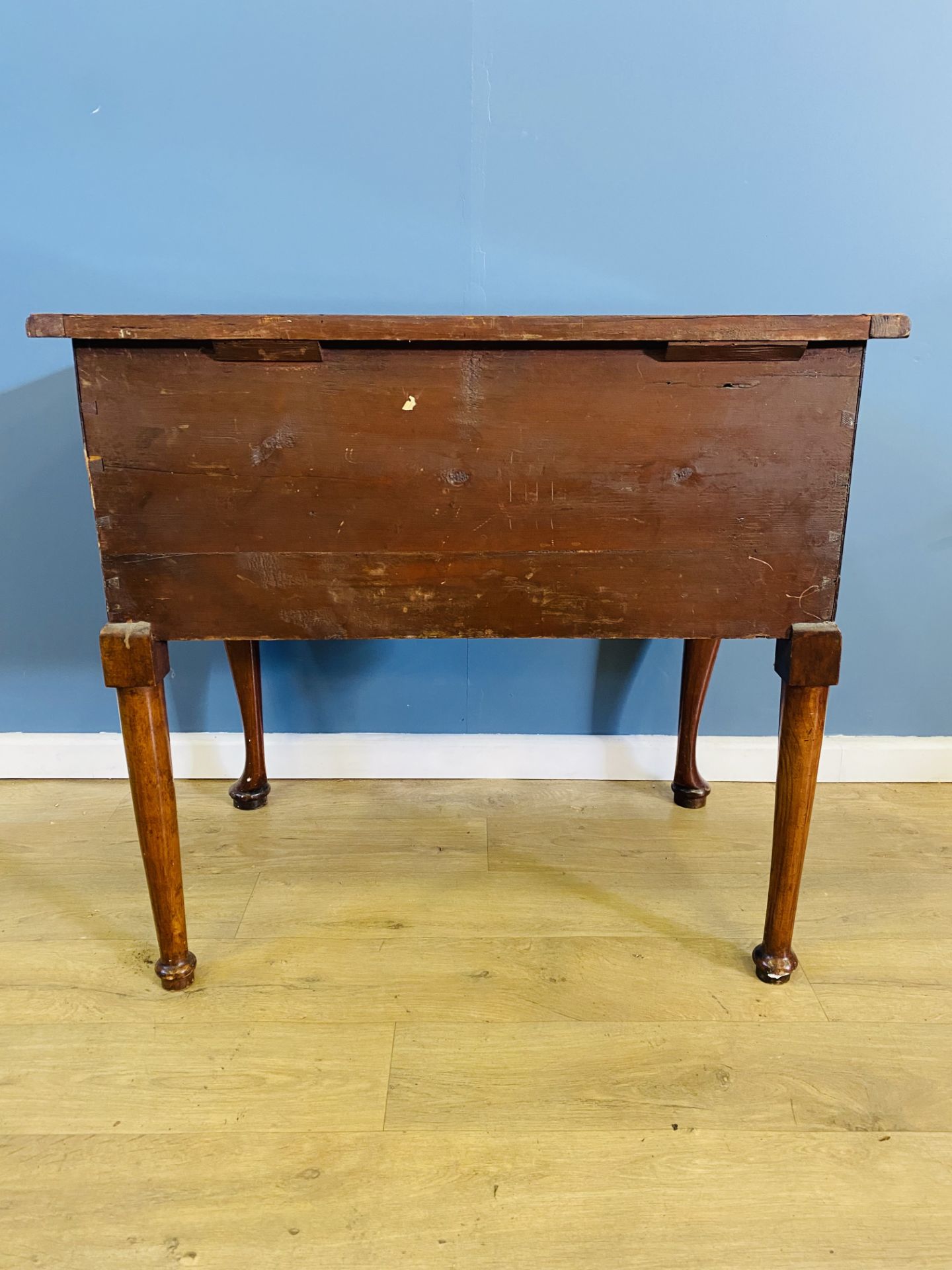 19th century mahogany lowboy - Image 5 of 6