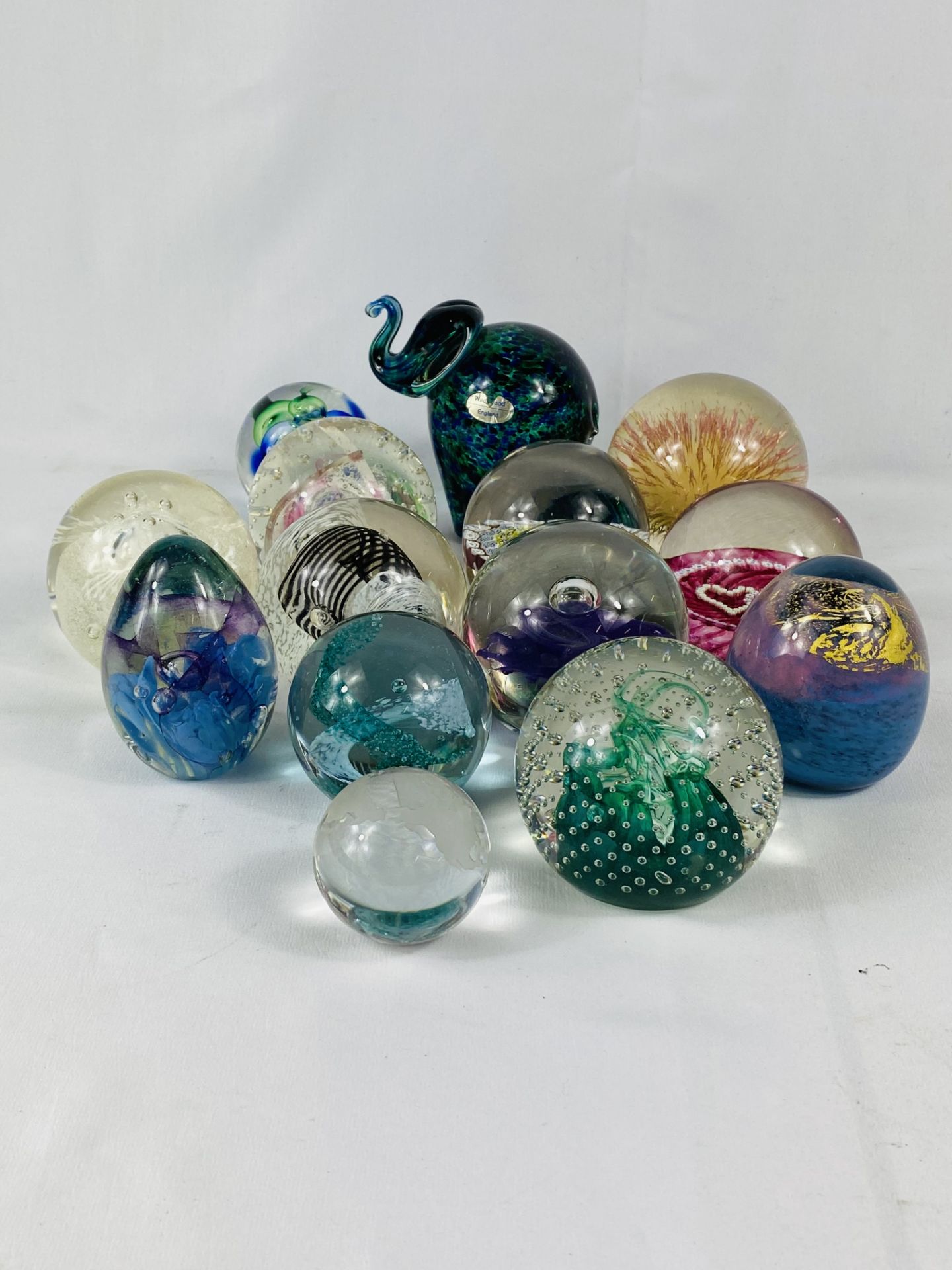 Seven Caithness paperweights together with six other glass paperweights - Image 2 of 4