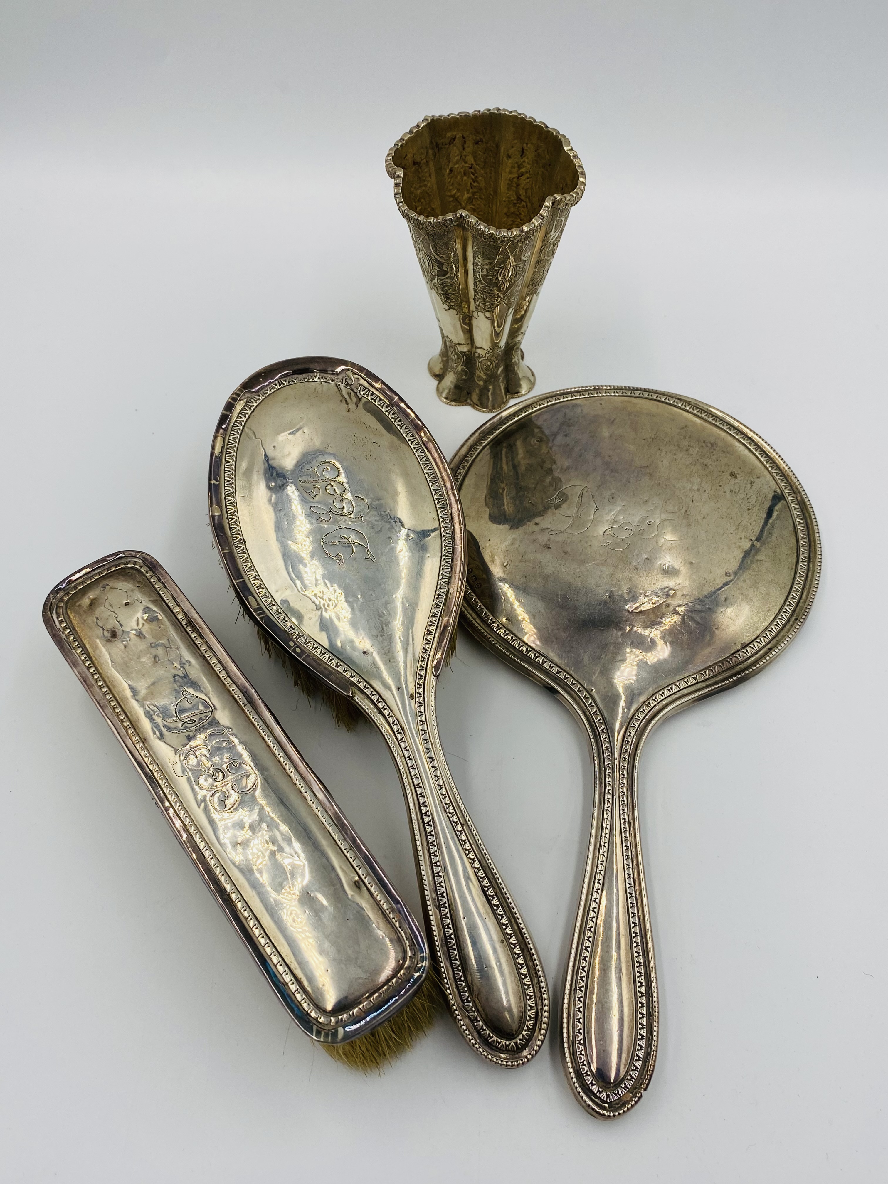 A silver dressing table set and a white metal vase - Image 2 of 4