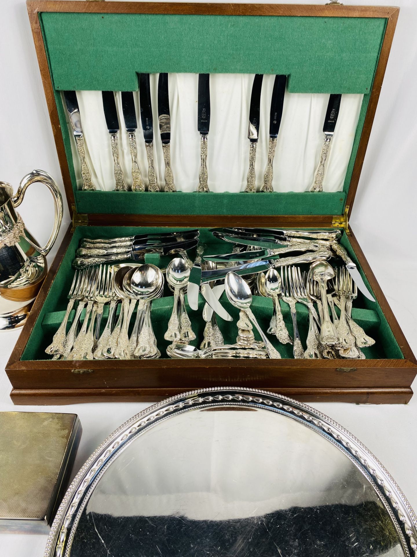 Canteen of silverplate cutlery and other items - Image 2 of 4