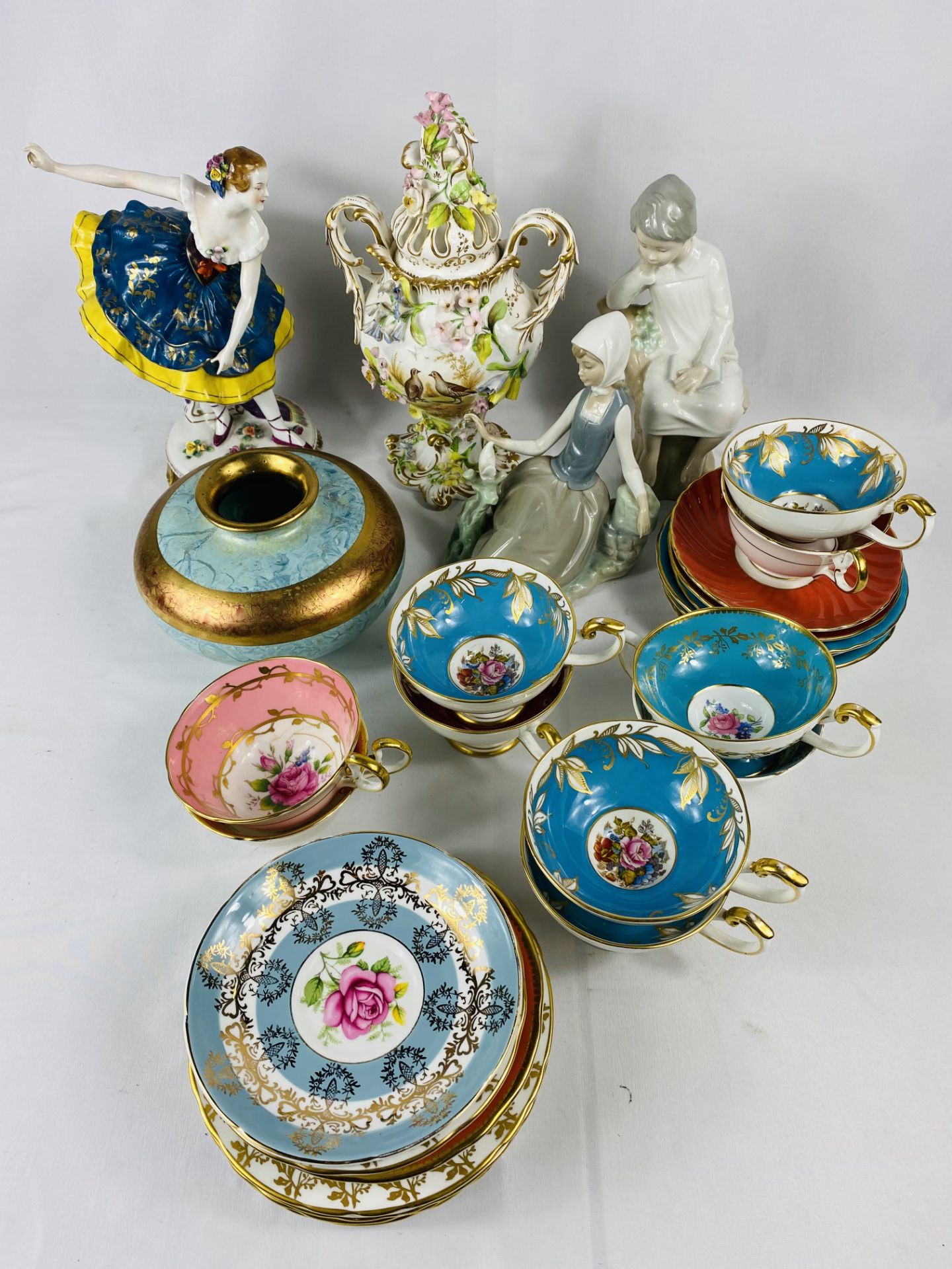 Quantity of Aynsley cups and saucers, two Lladro figures and other items - Image 4 of 4