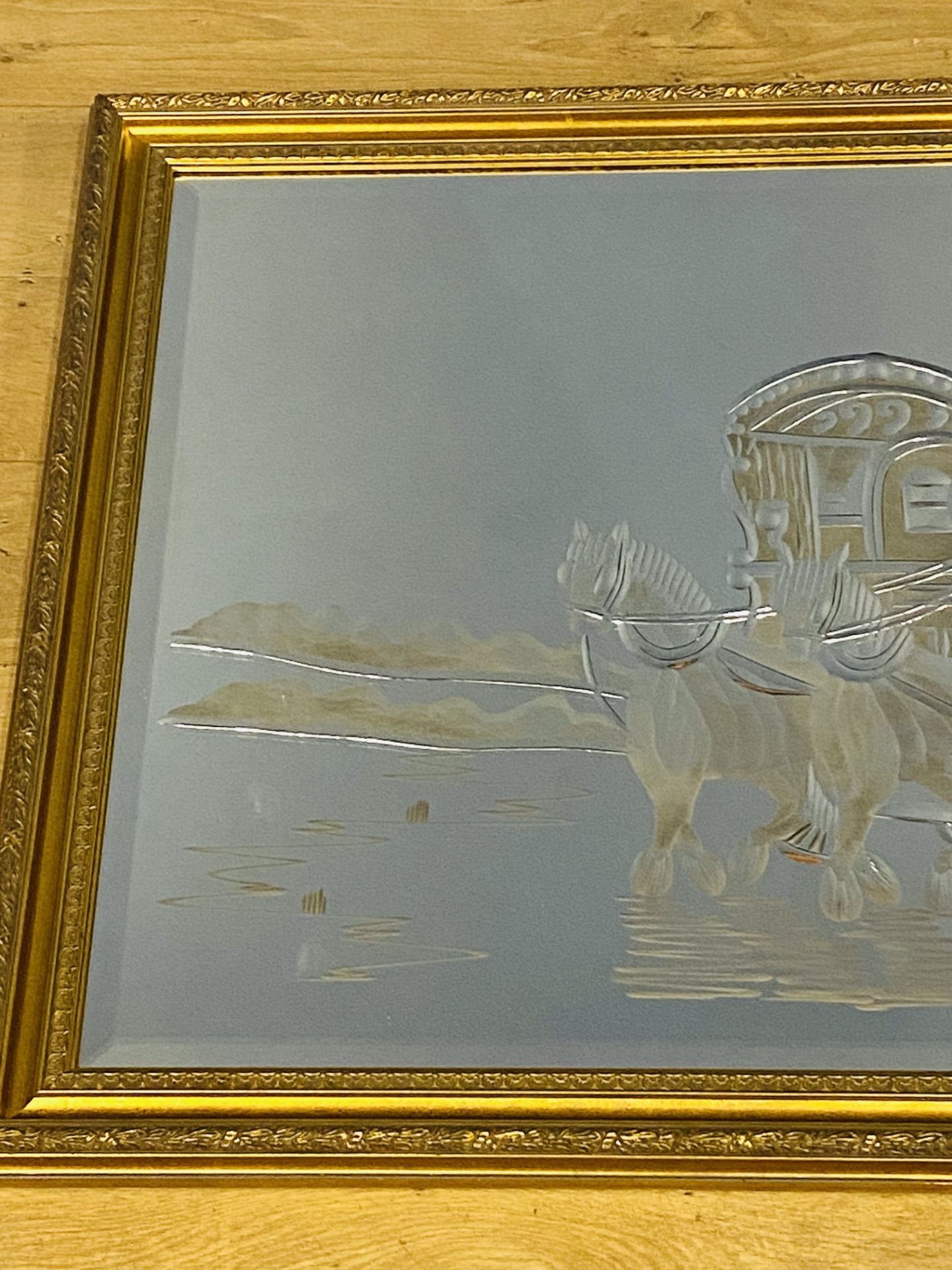 Framed bevel edge mirror with etched living wagon - Image 5 of 5