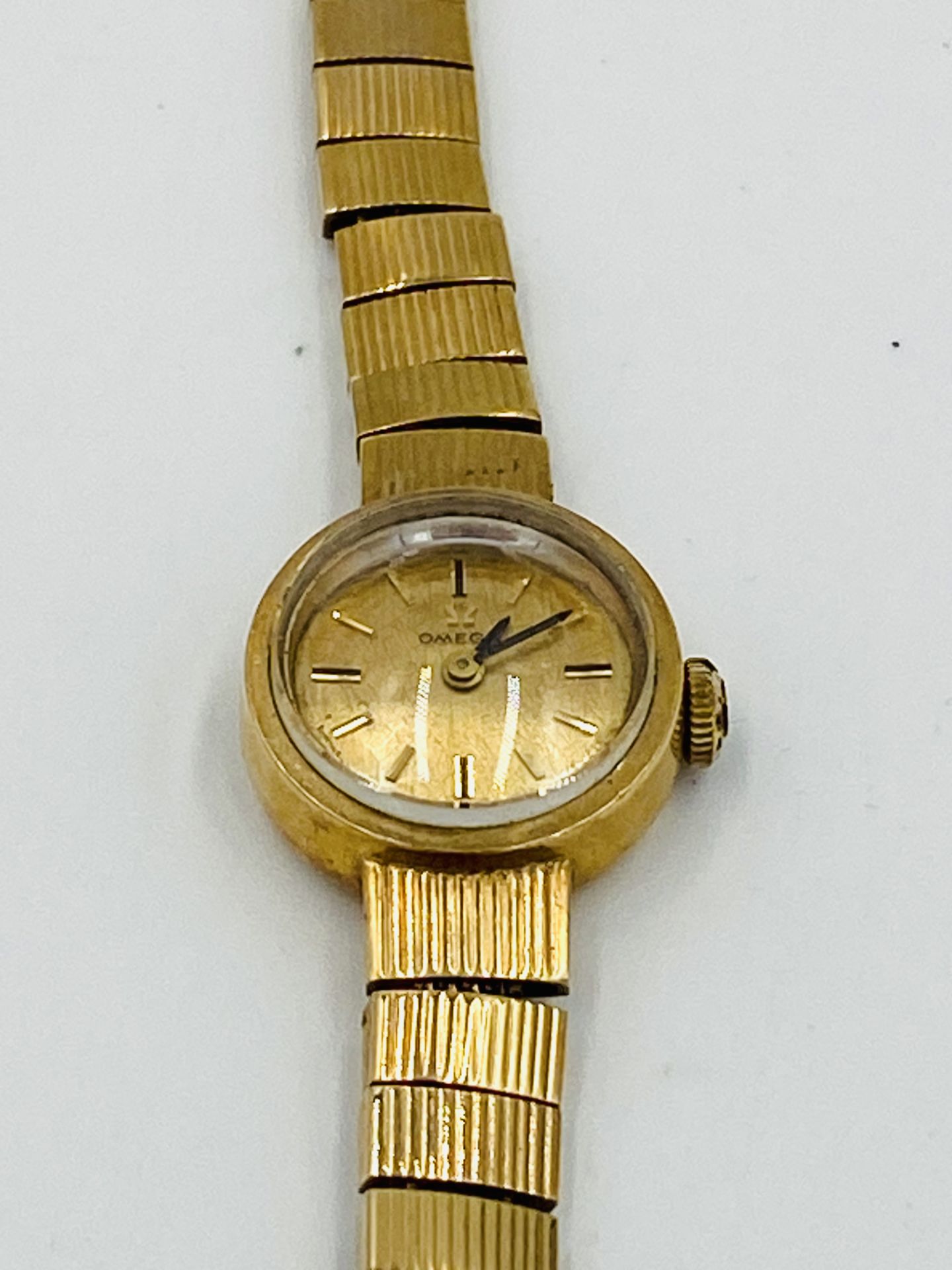 Ladies cocktail watch on 9ct gold strap - Image 3 of 5