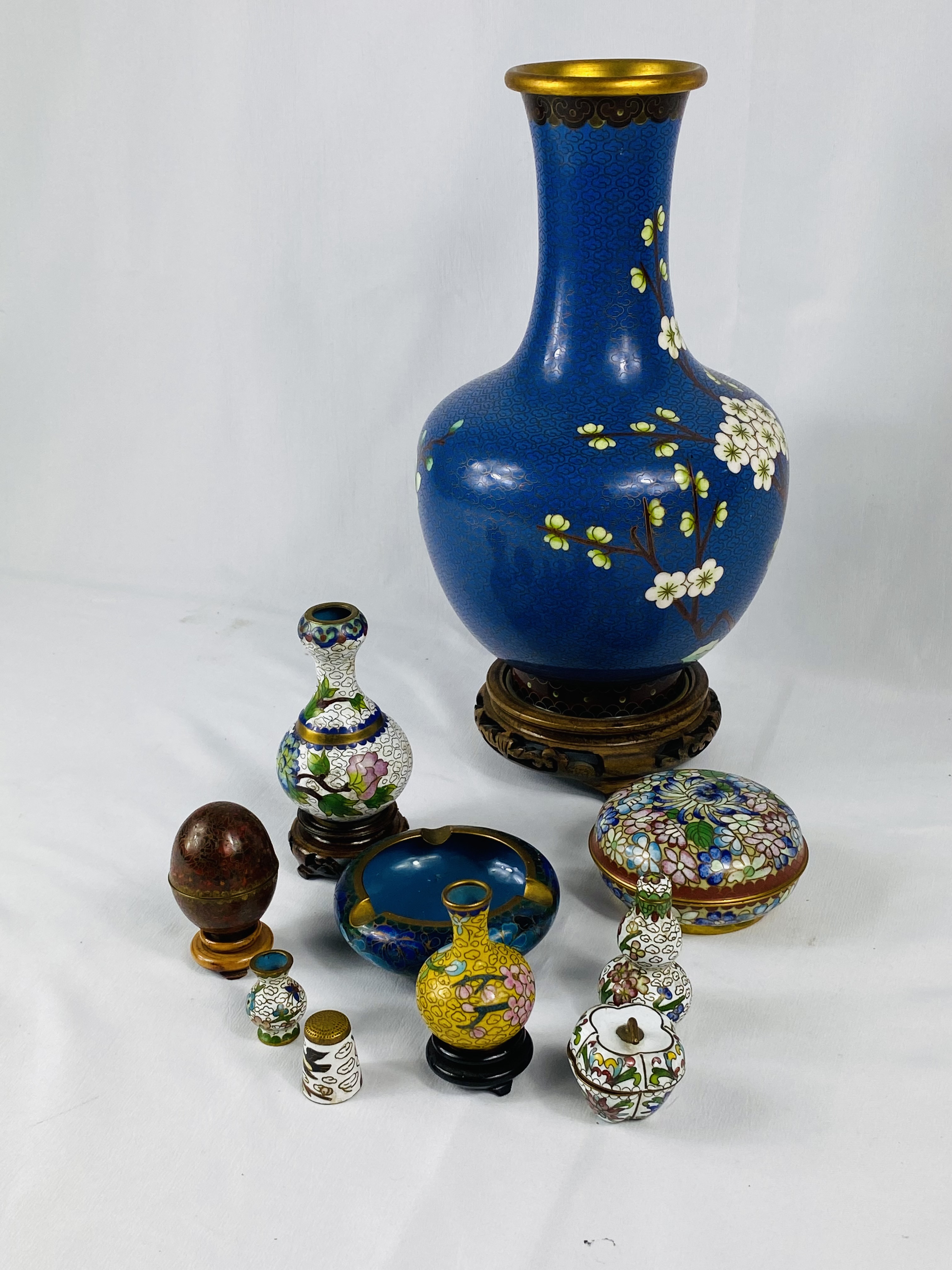Cloisonne vase on wood base together with other items of Cloisonne. - Image 2 of 3