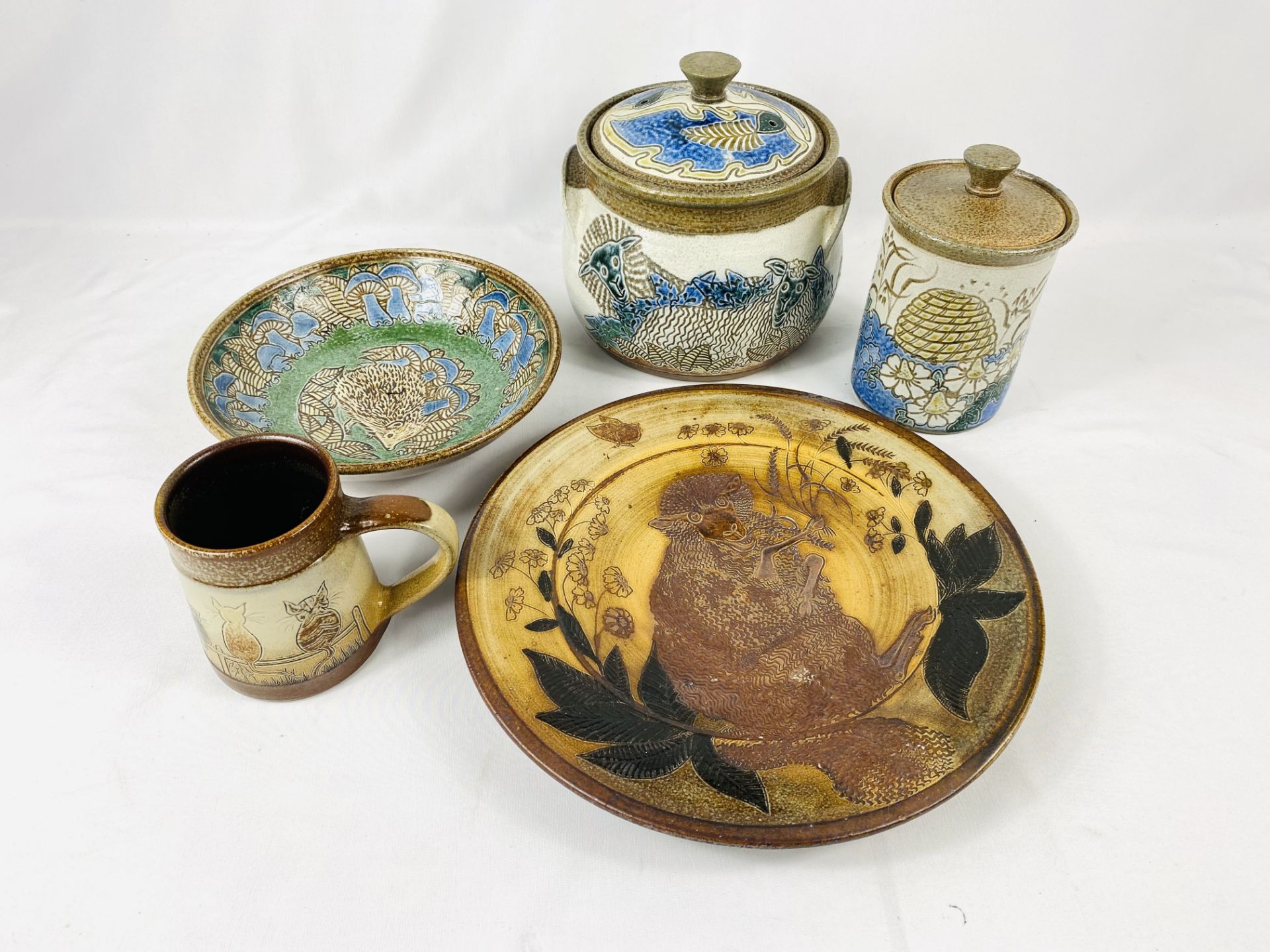 Five items of Michael Mosse LLanbrynmair studio pottery