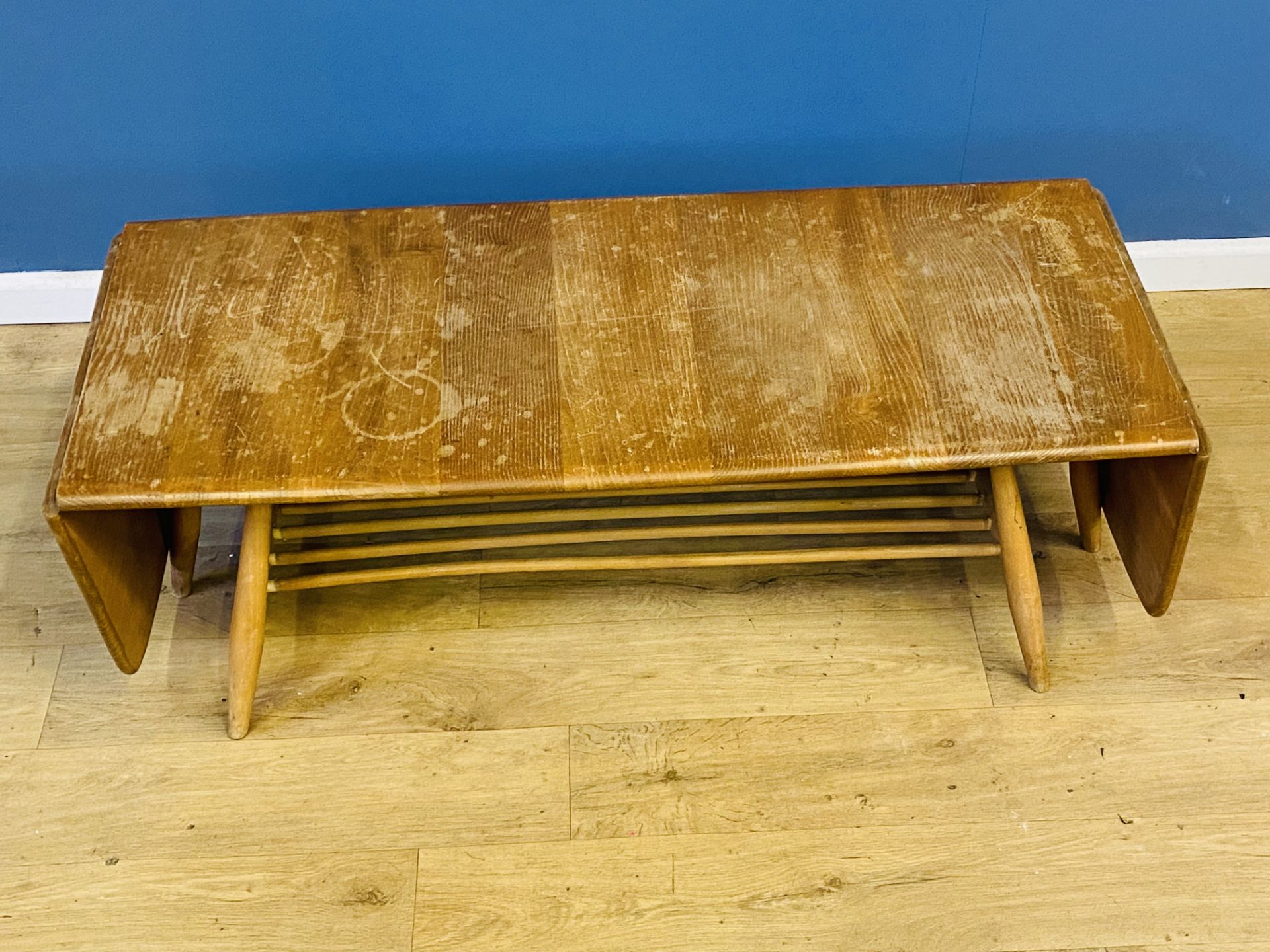 Beech Ercol drop leaf coffee table - Image 2 of 4