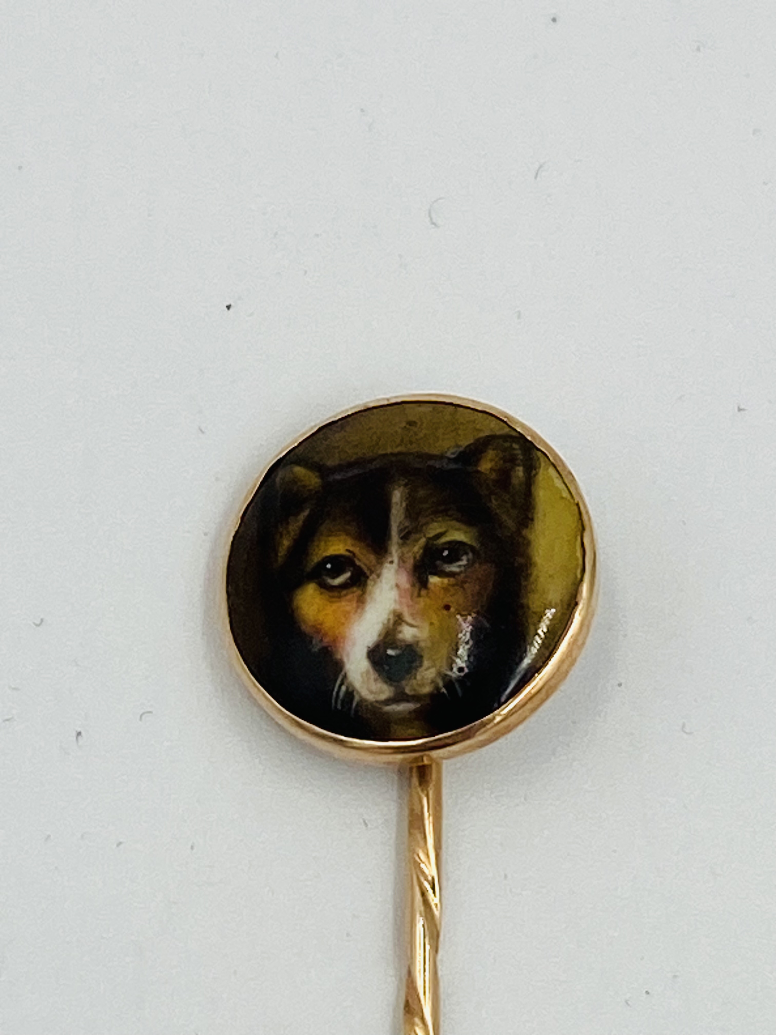 William Essex yellow metal stick pin - Image 2 of 5