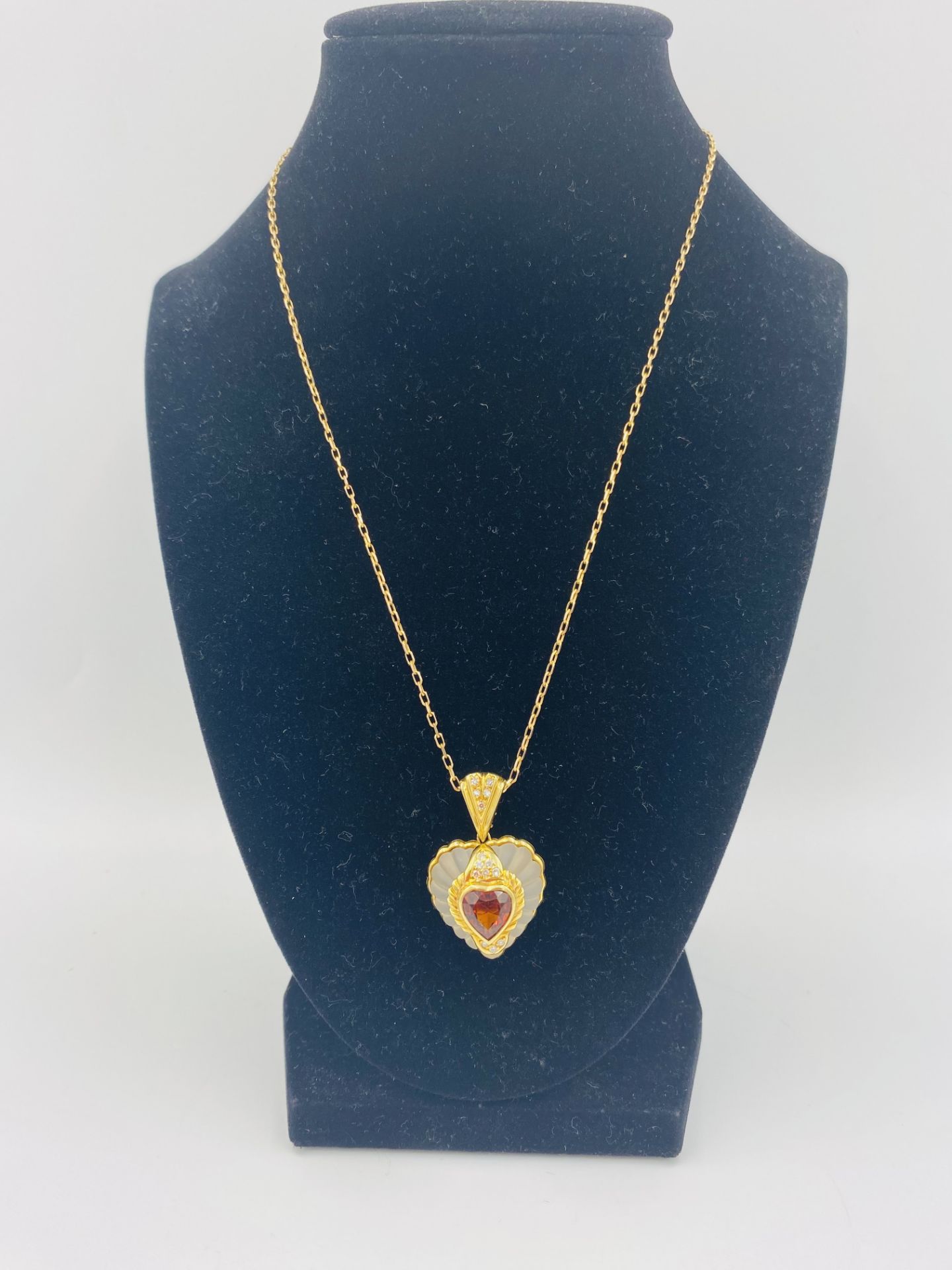 Rock crystal heart shaped pendant with 18ct gold mount - Bild 2 aus 6