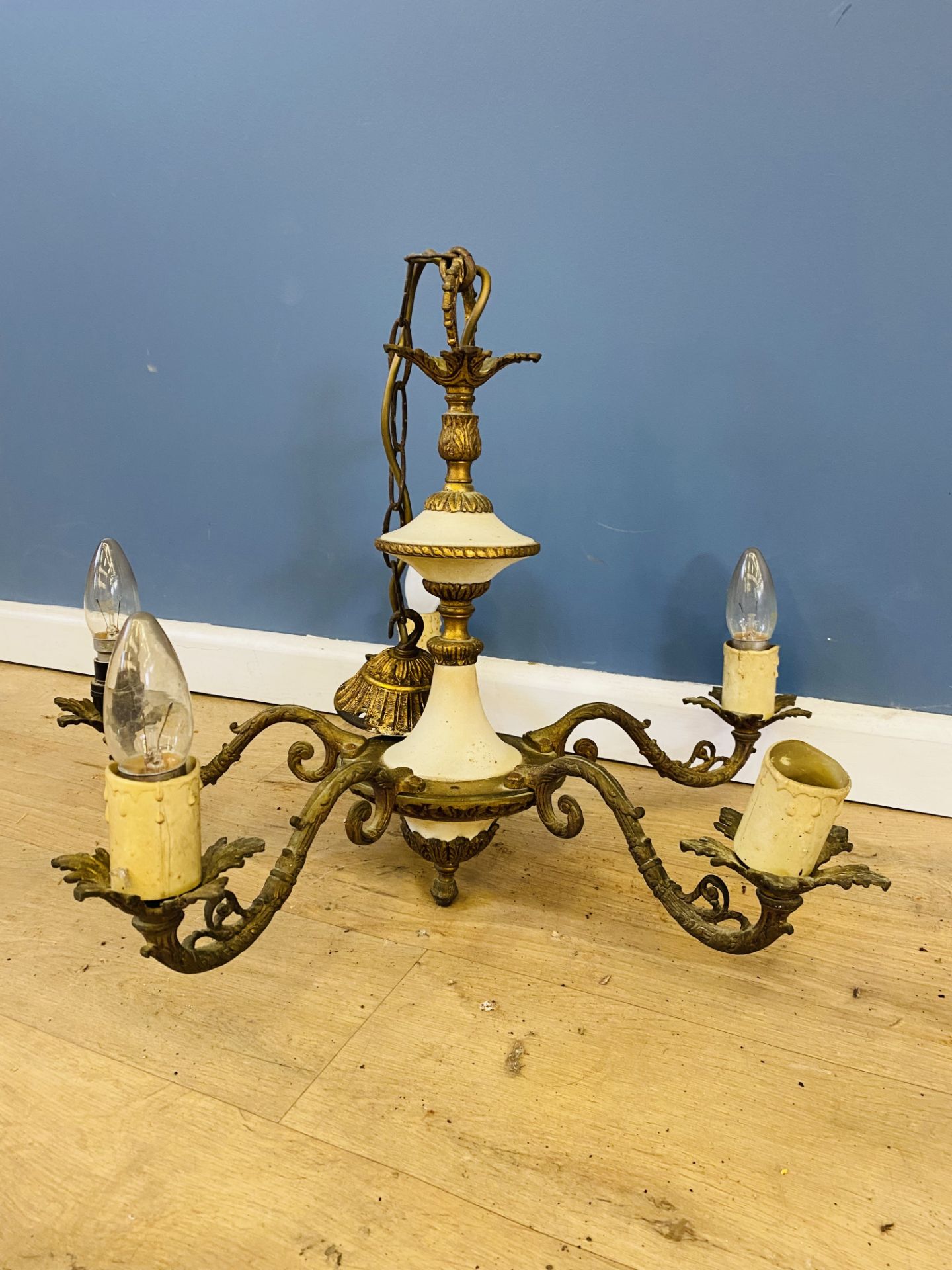 Five branch brass chandelier - Image 2 of 3