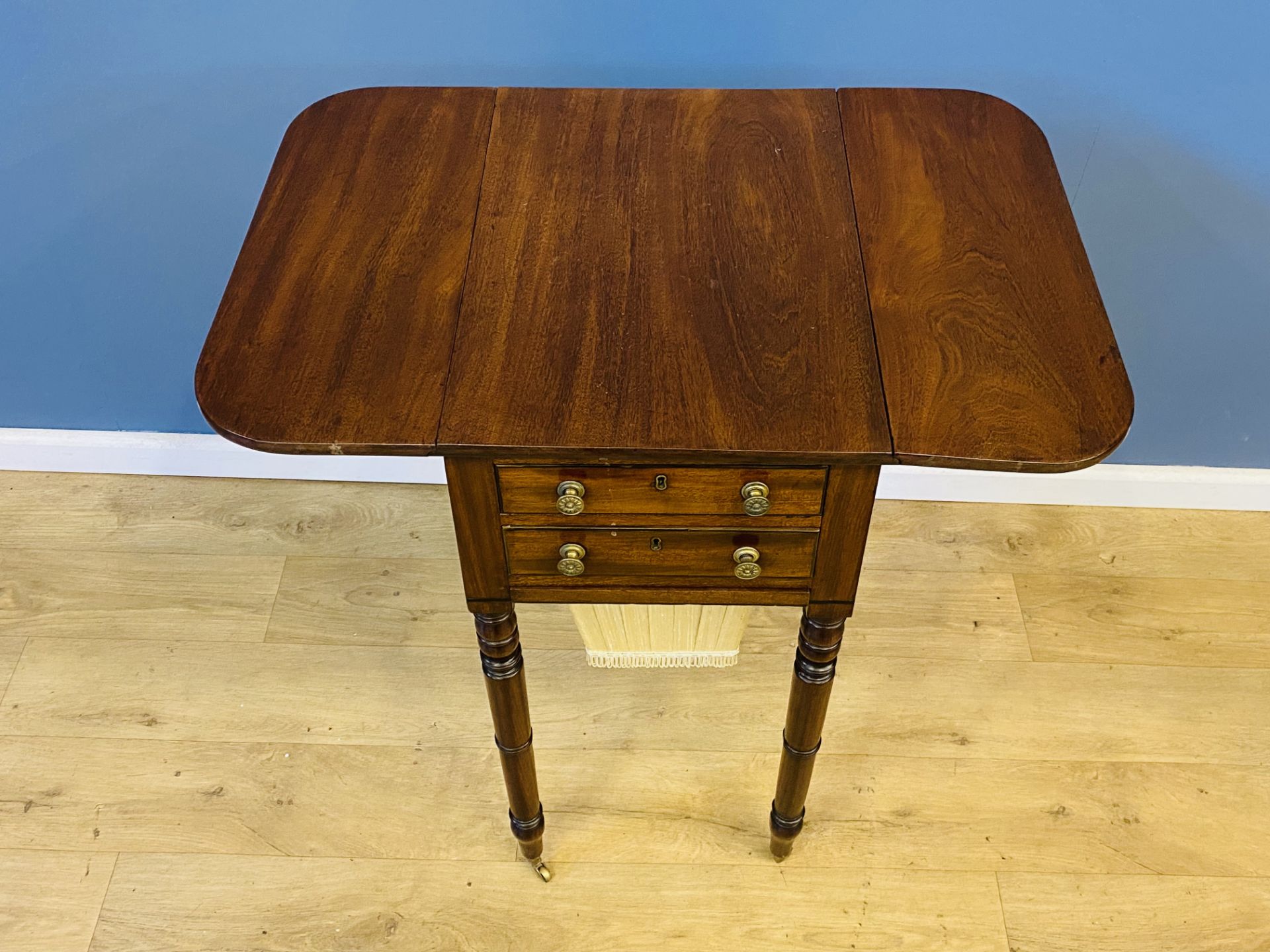 19th century mahogany drop leaf work table - Image 5 of 5