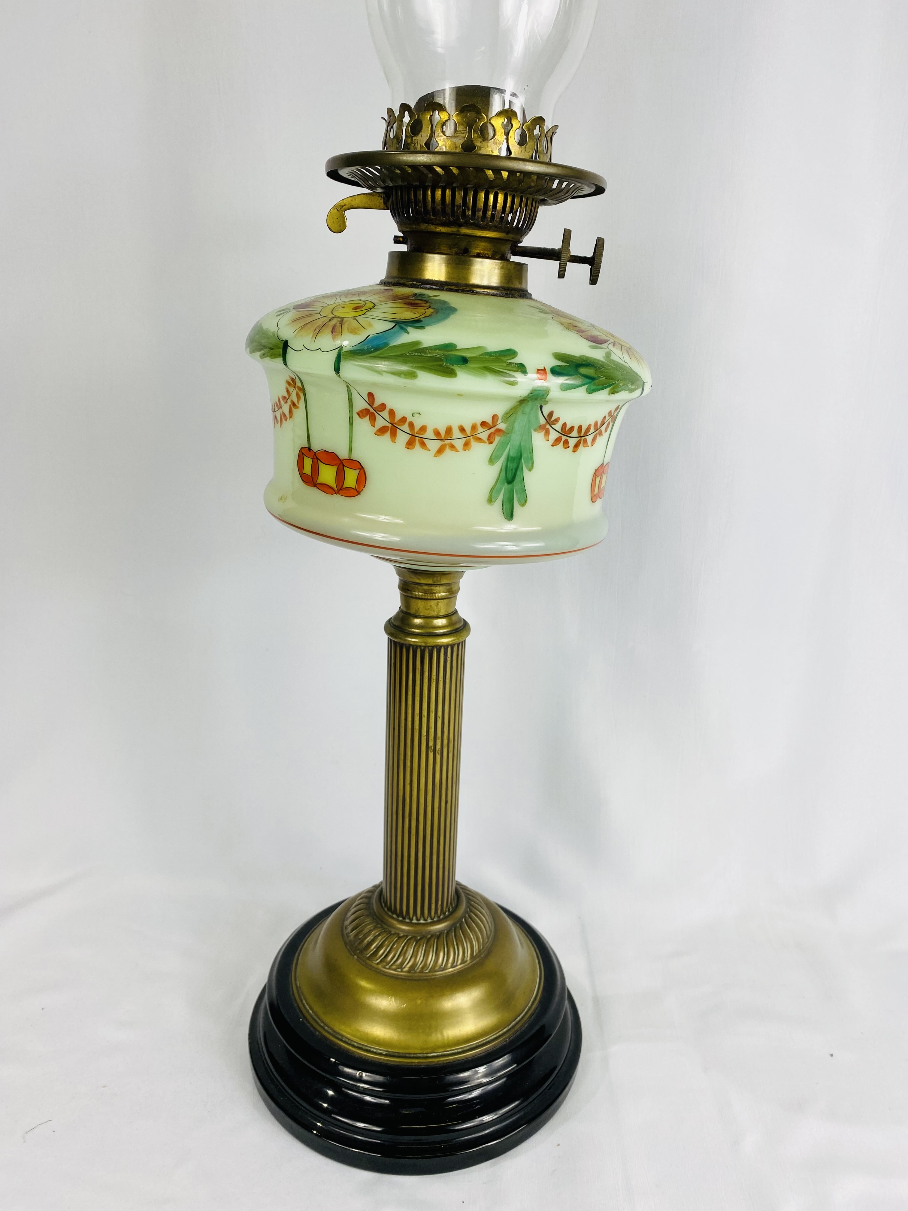 Victorian hand painted oil lamp with milk glass reservoir - Image 3 of 3