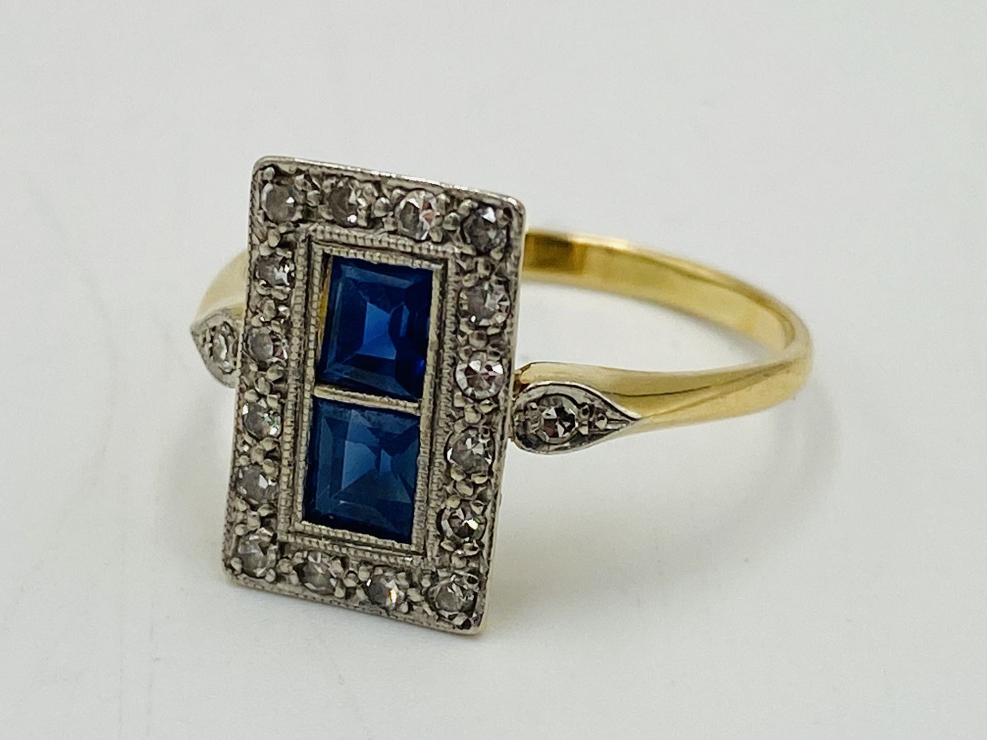 18ct gold, sapphire of diamond ring - Image 3 of 4