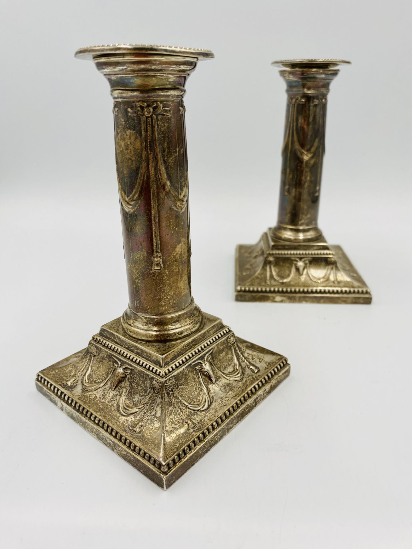 Pair of filled silver candlesticks - Bild 3 aus 5
