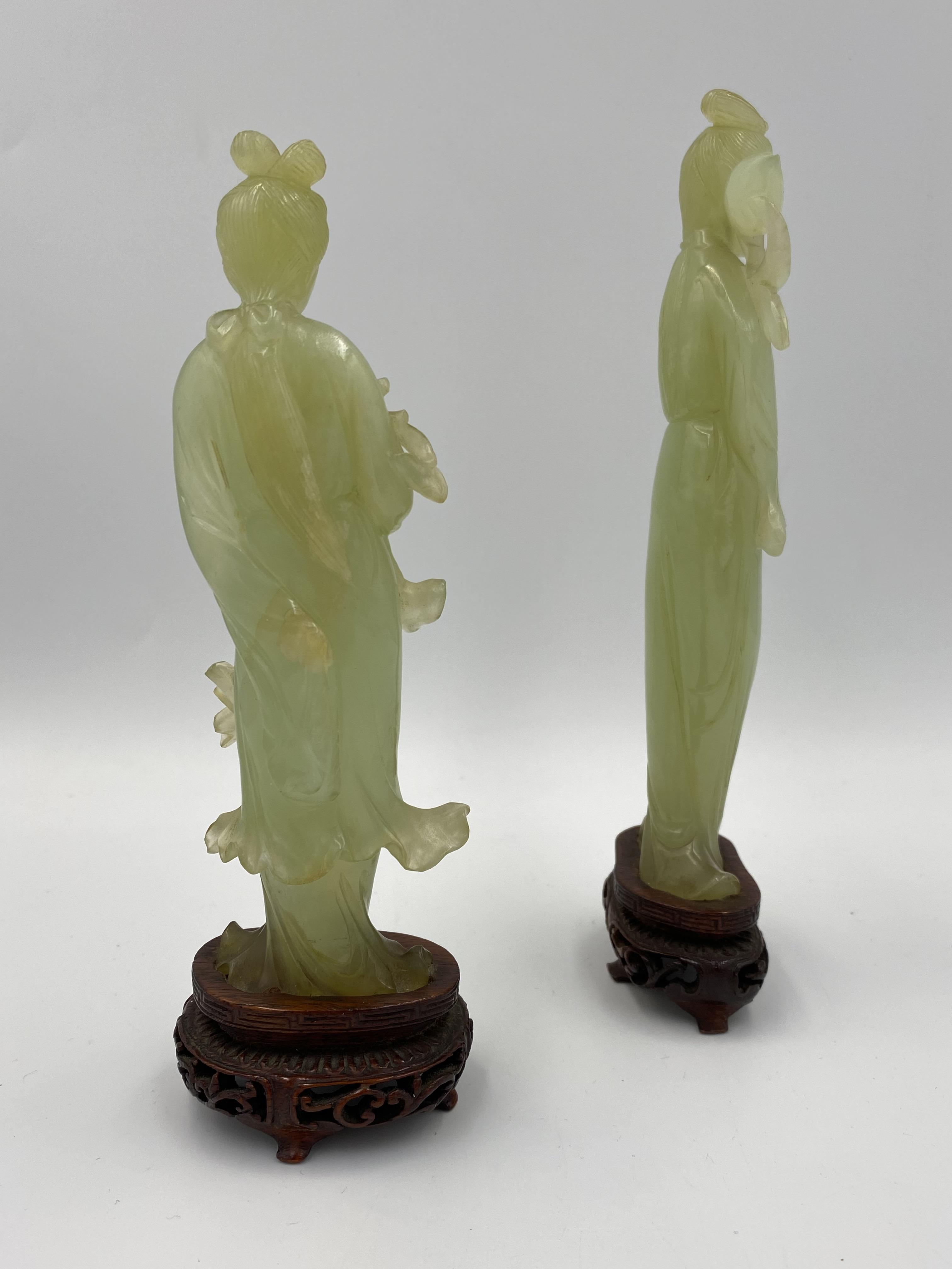 Pair of early 20th century chinese carved jade figures of Guanyin - Image 3 of 13
