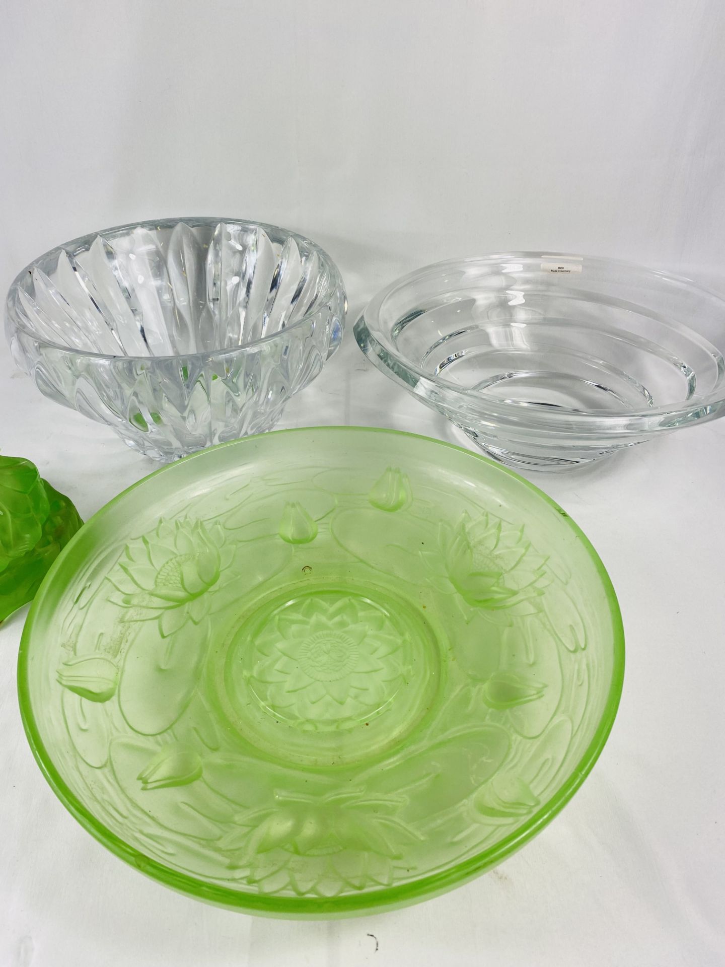 A Nachtmann oval glass bowl together with other items of glass - Image 2 of 3