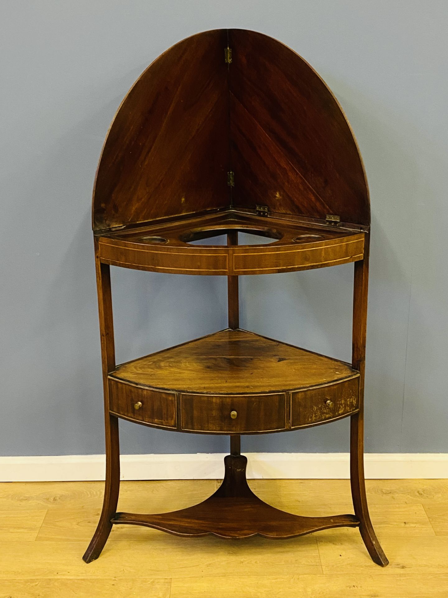 Georgian mahogany corner washstand