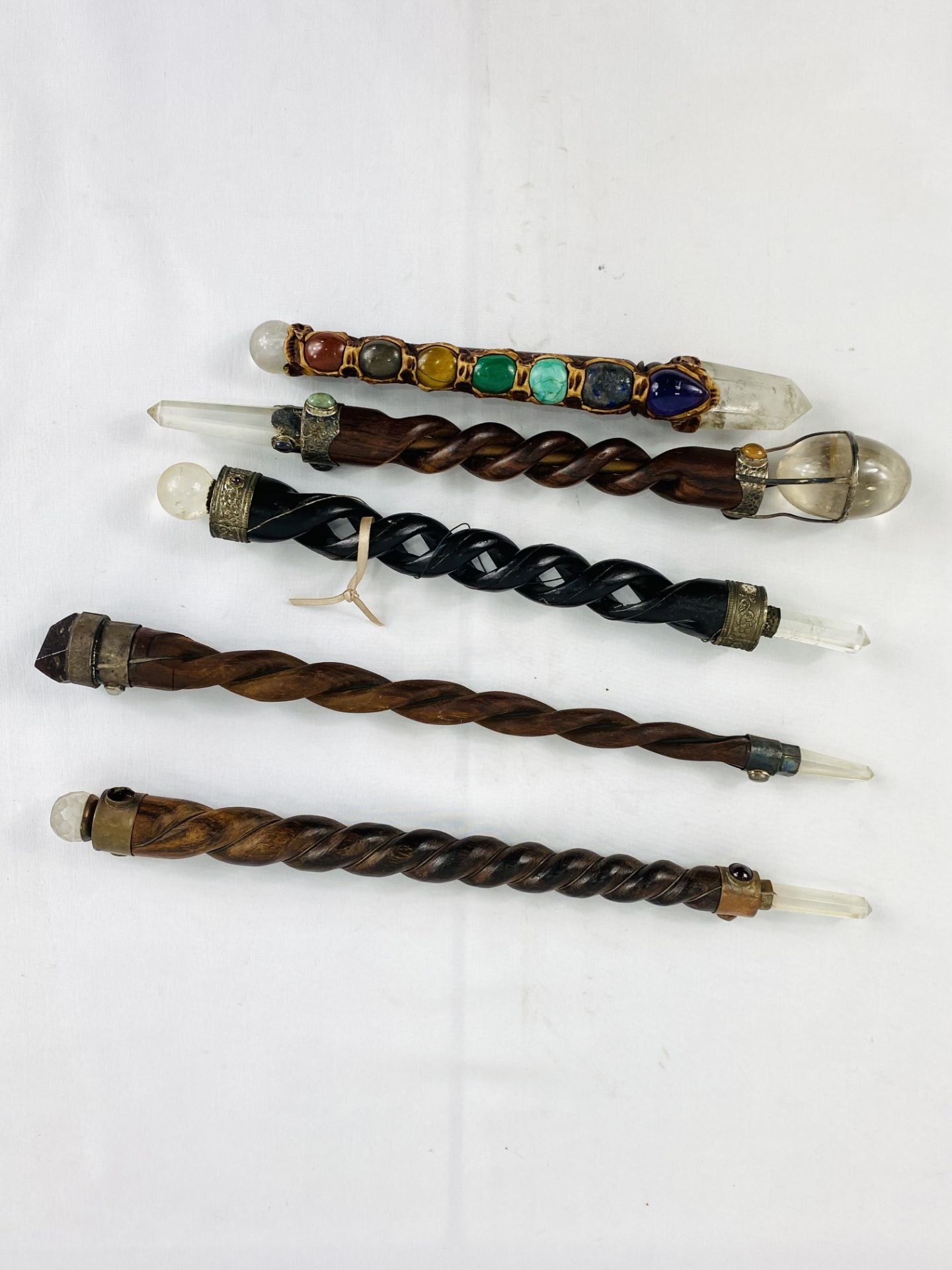 Five crystal healing wands - Image 2 of 3