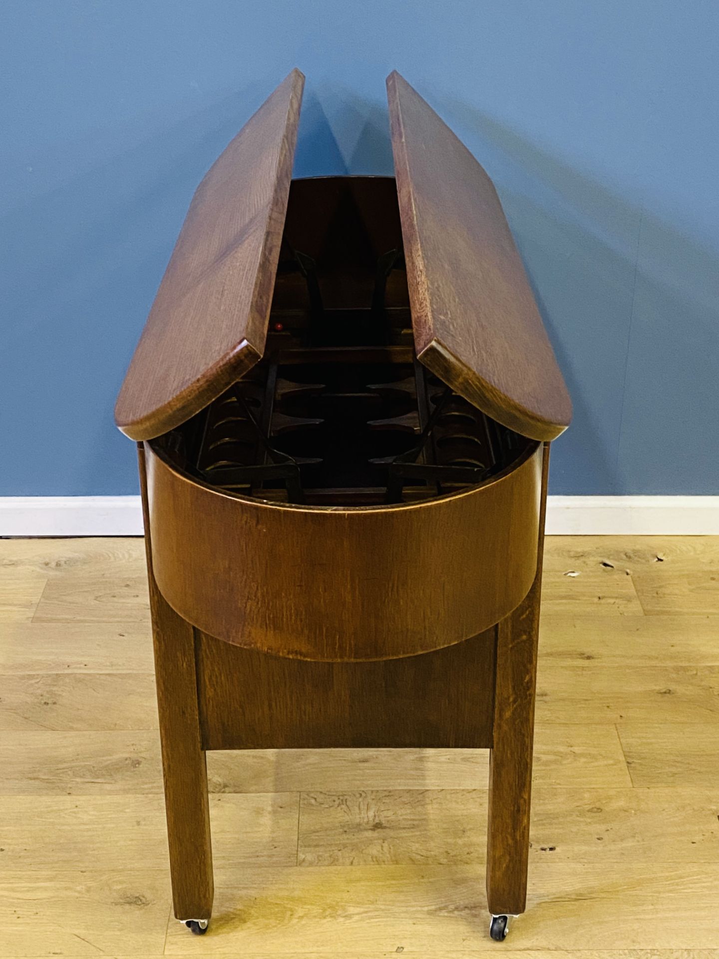 1930's oak cocktail cabinet - Image 6 of 8