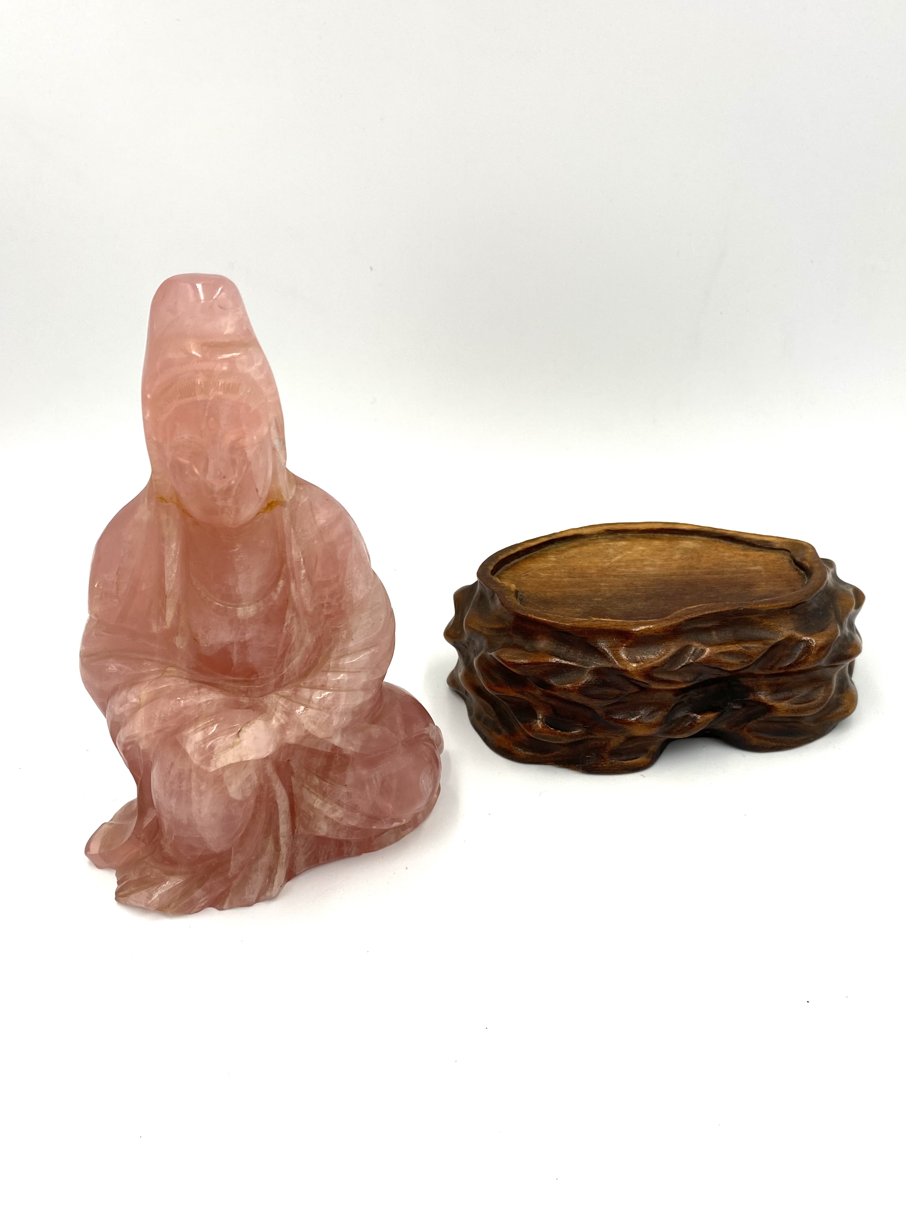 Early 20th century Chinese rose quartz figure of Guanyin - Image 3 of 9