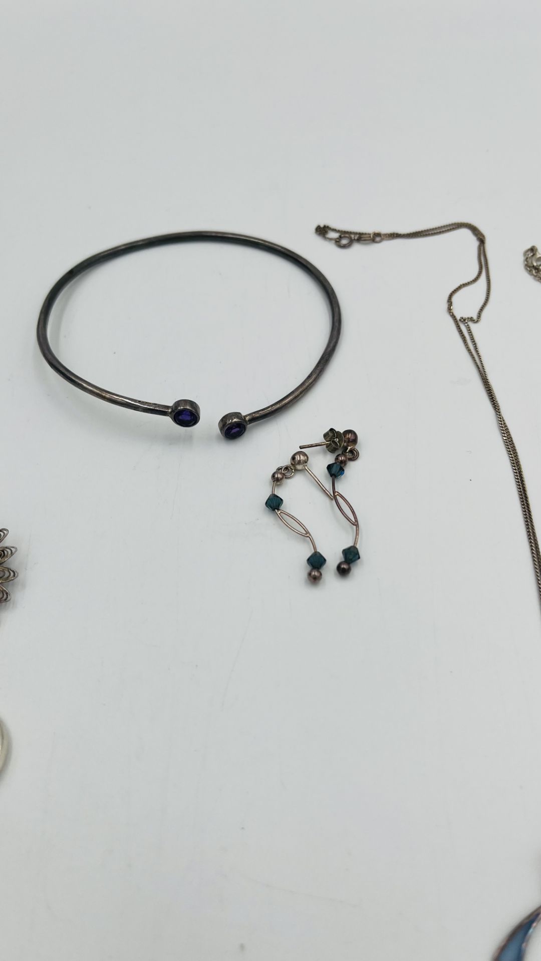 Quantity of sterling silver jewellery - Image 2 of 5