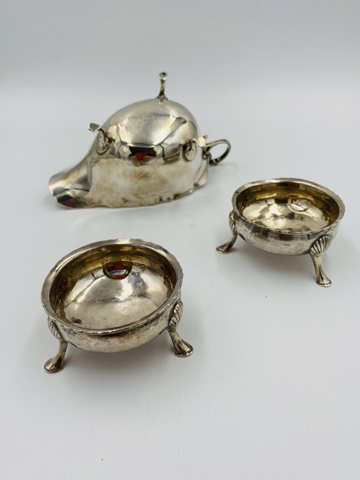 Silver sauce boat with two silver salts - Bild 5 aus 5