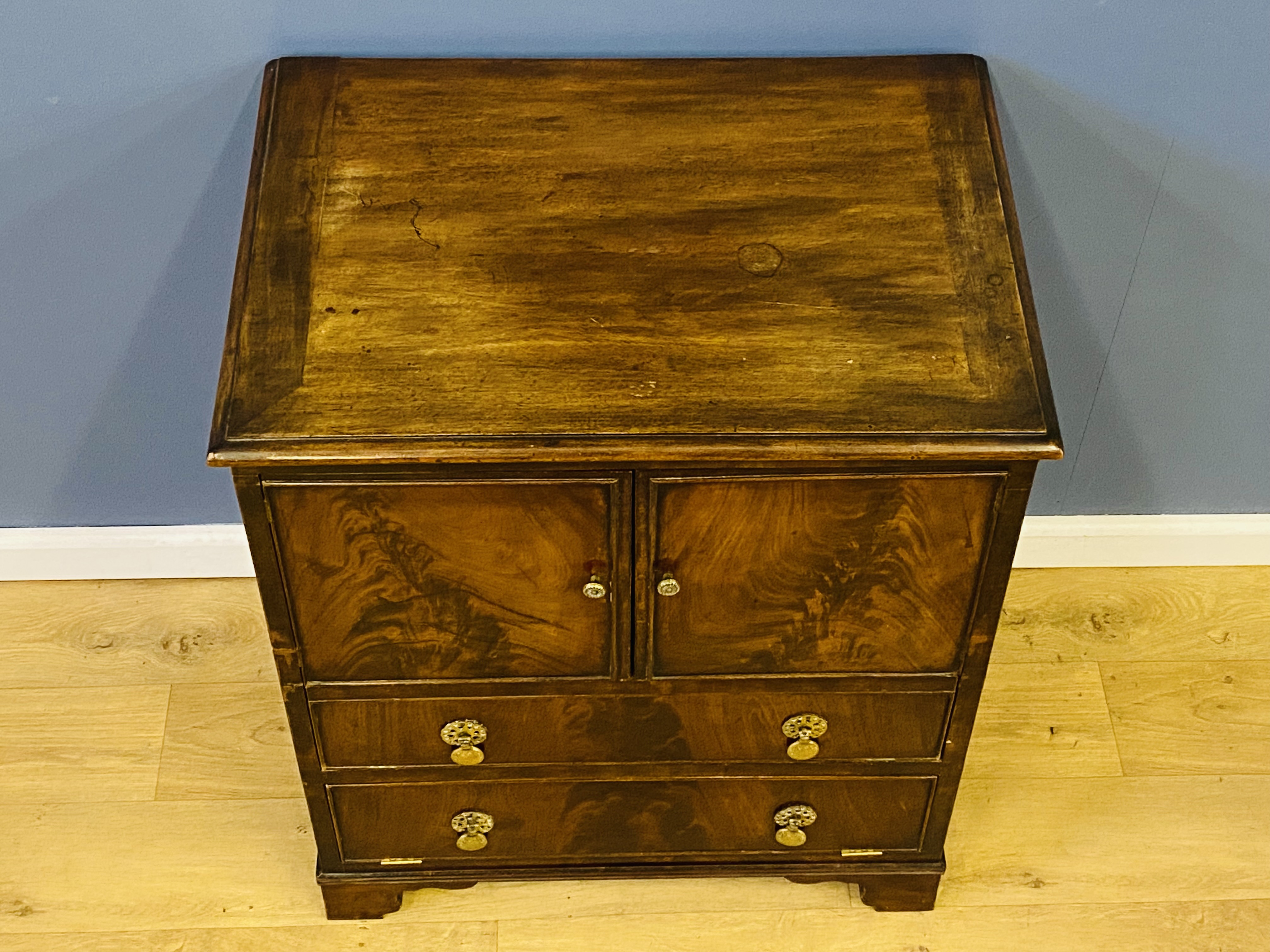 19th century mahogany bedside cabinet - Image 5 of 5