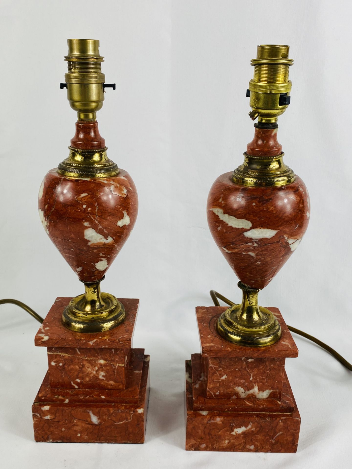 Pair of red marble table lamps - Image 2 of 3