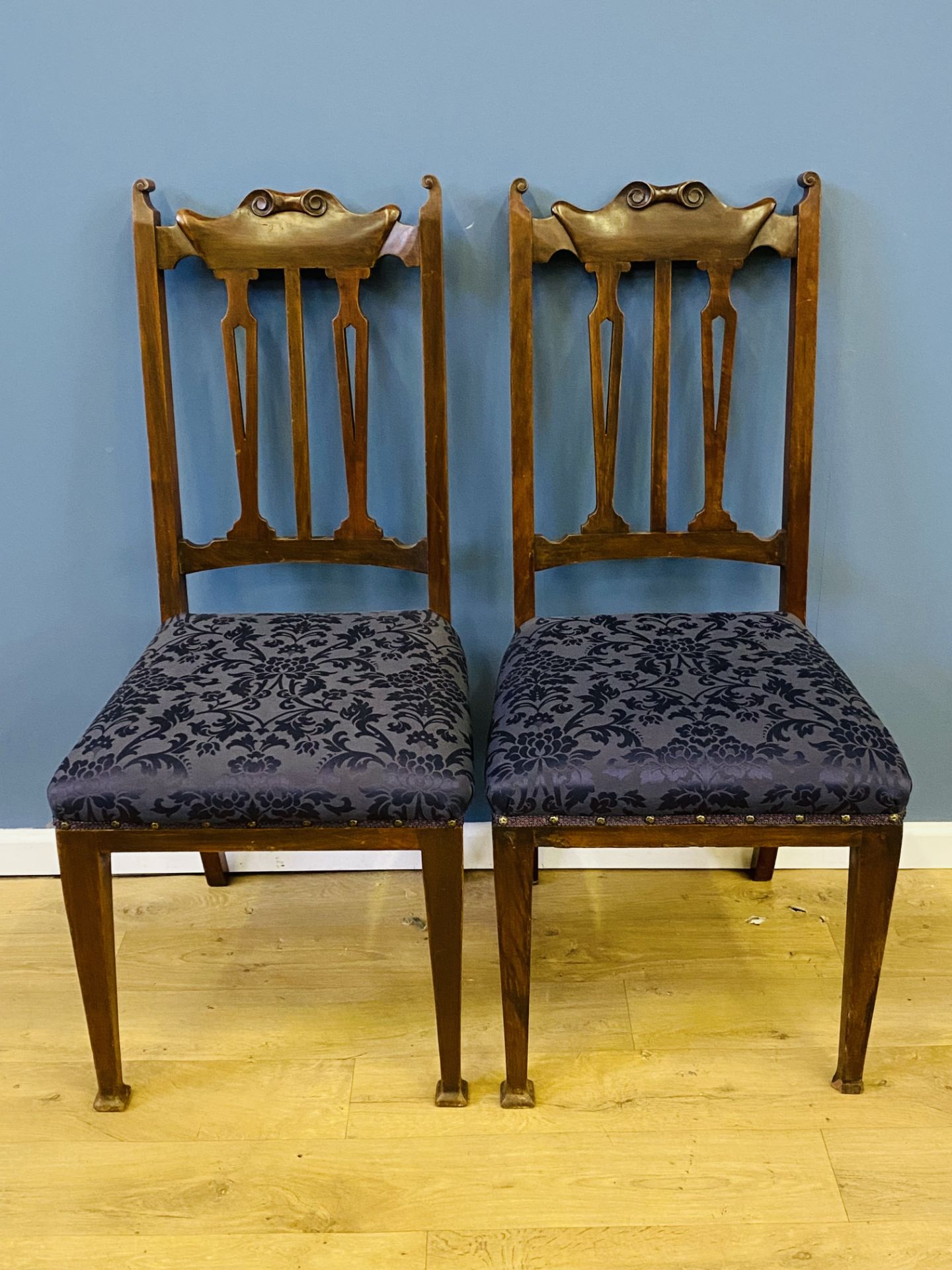 Pair of art nouveau walnut dining chairs - Image 4 of 5