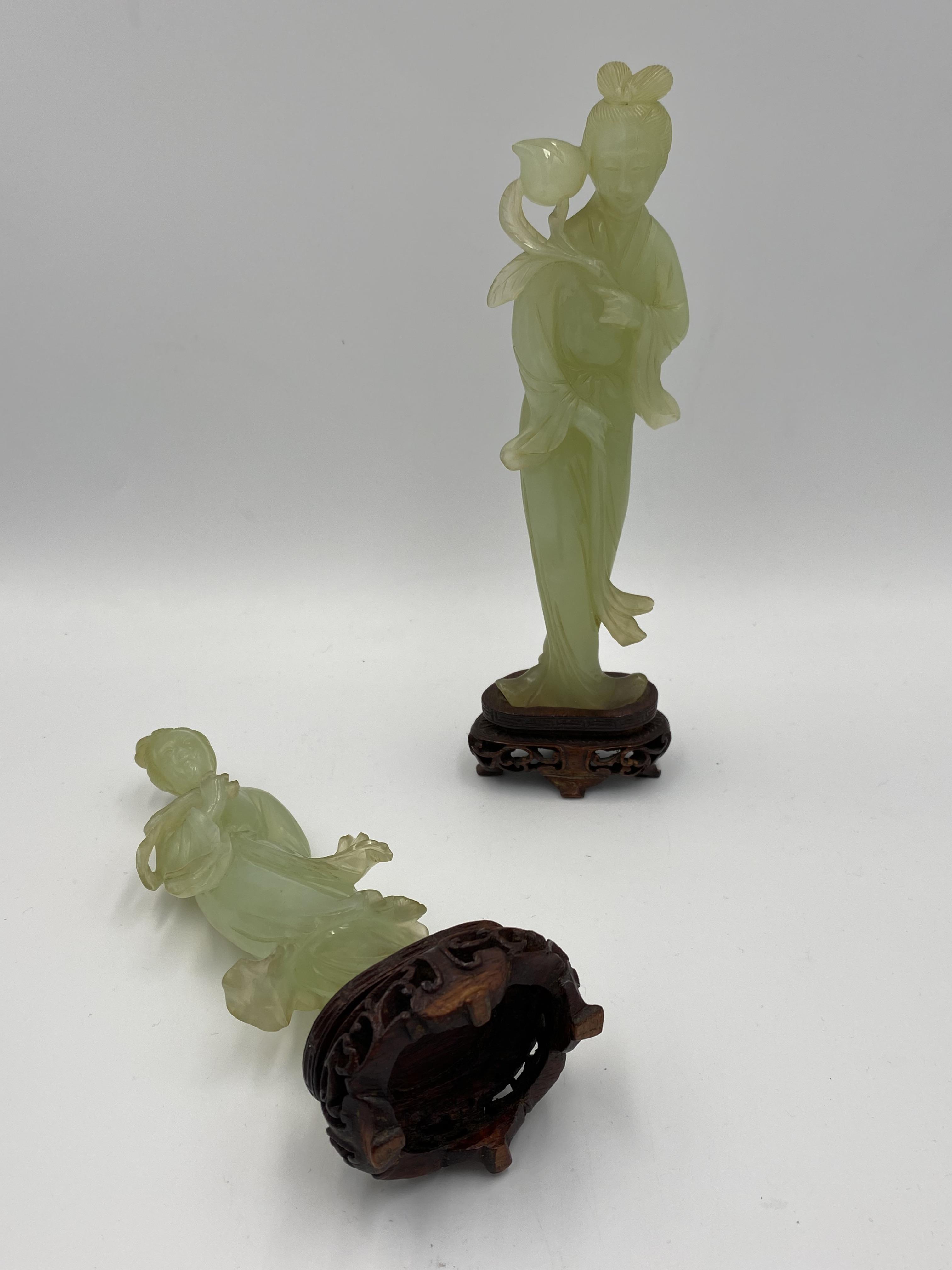 Pair of early 20th century chinese carved jade figures of Guanyin - Image 12 of 13