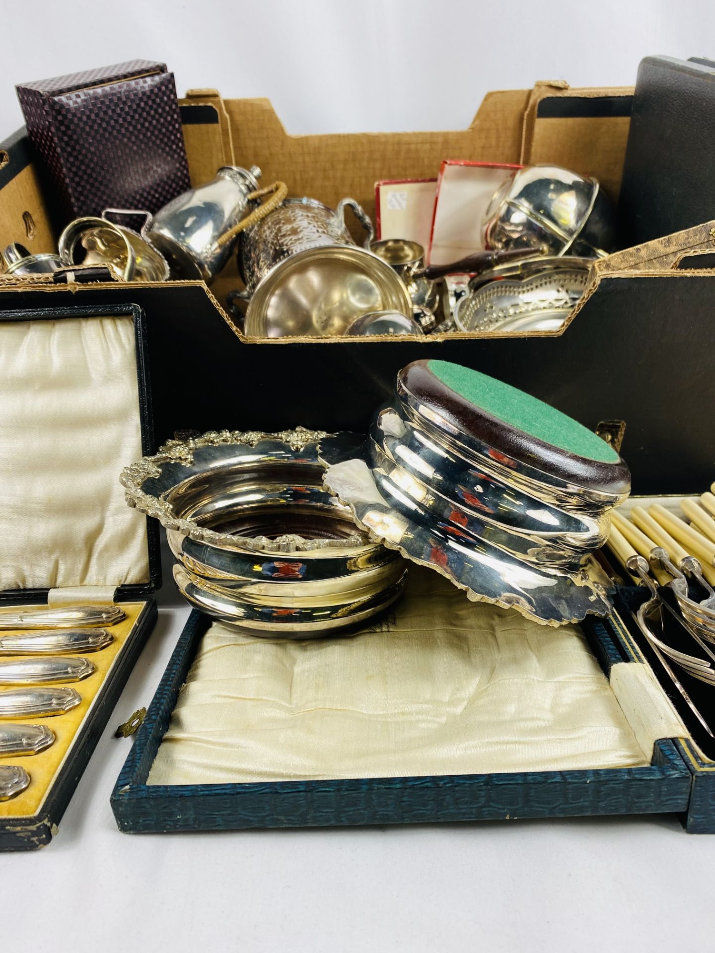Quantity of silver plate - Image 6 of 6