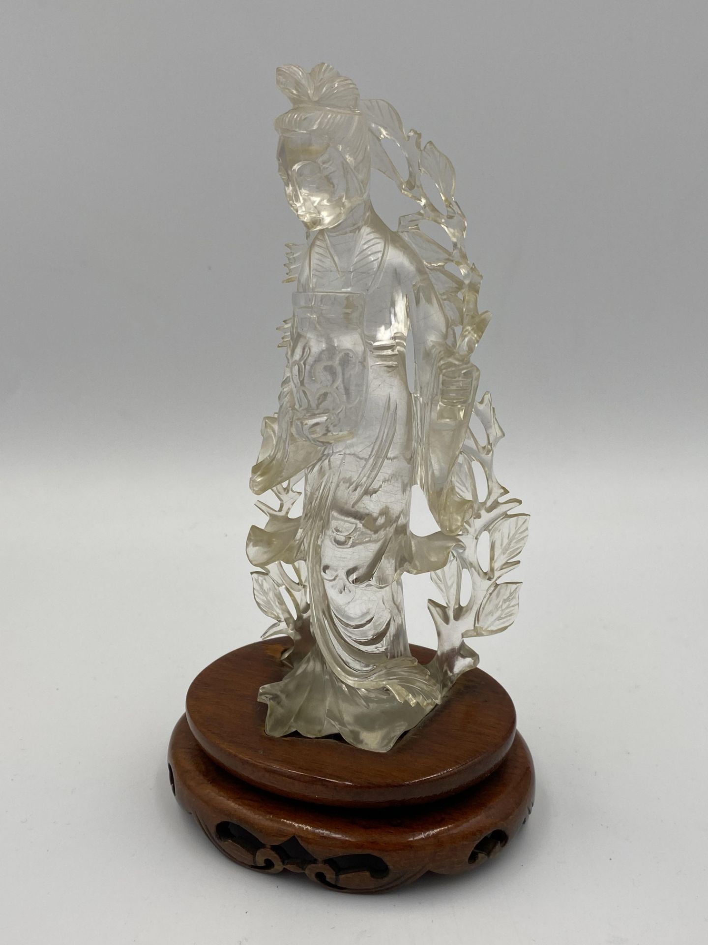 Early 20th century Chinese carved rock crystal figure of Guanyin - Image 9 of 10