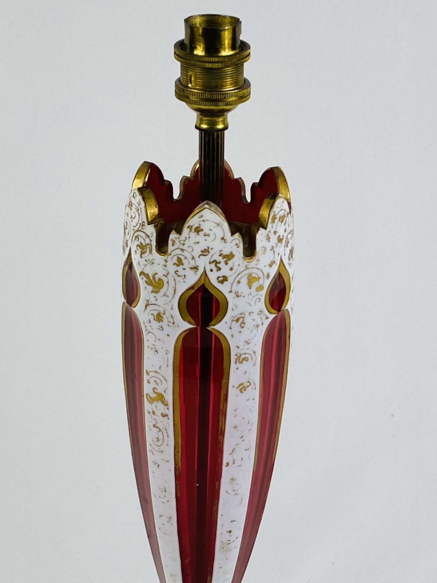 Bohemian glass table lamp with gilt decoration - Image 3 of 4