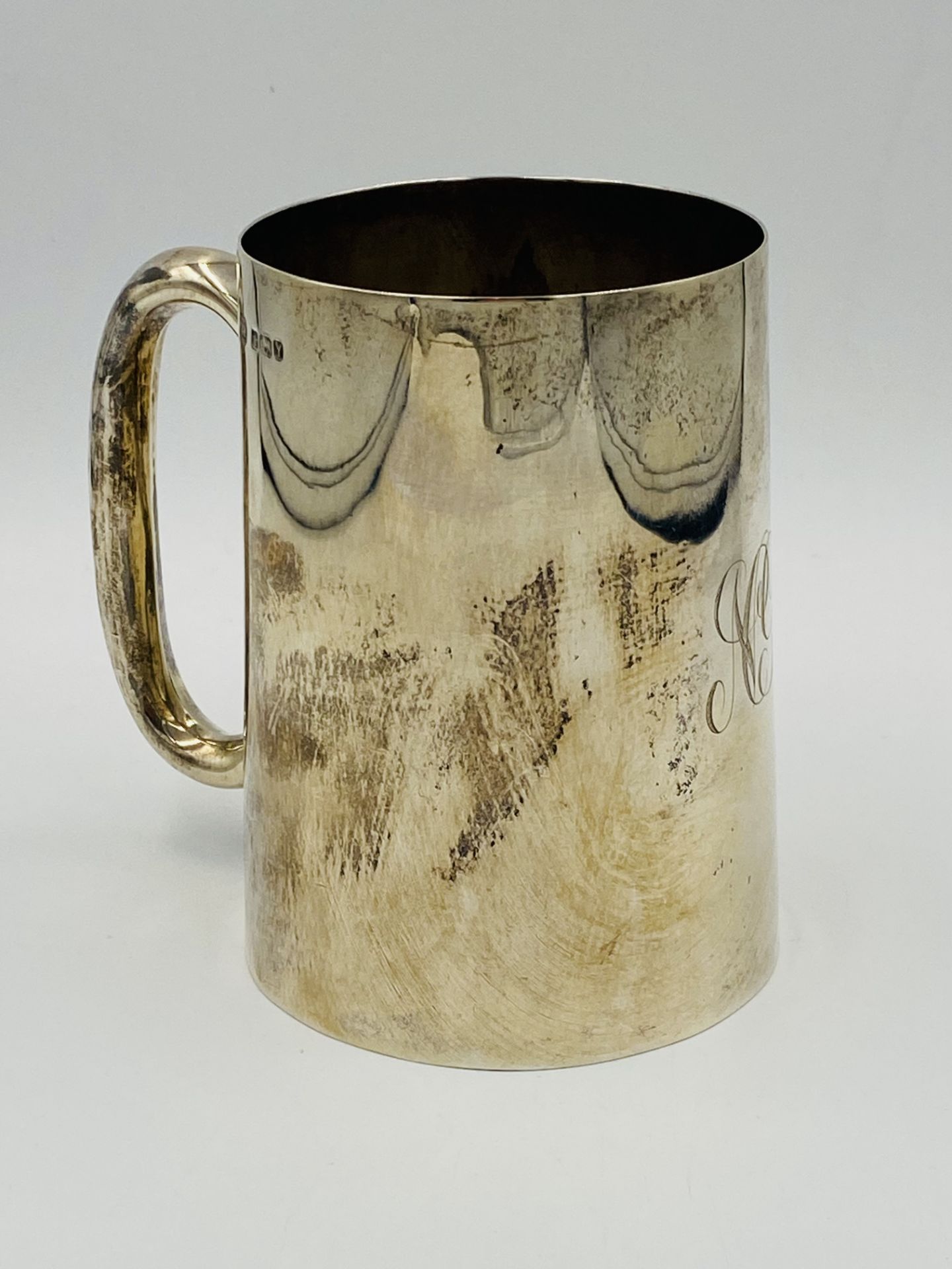 Hallmarked silver tankard - Image 3 of 7