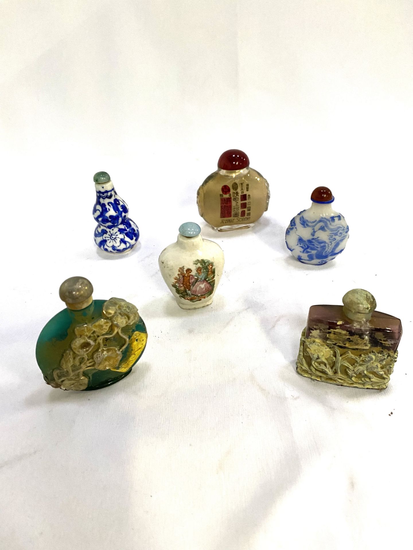 Group of six Chinese snuff bottles - Image 2 of 3