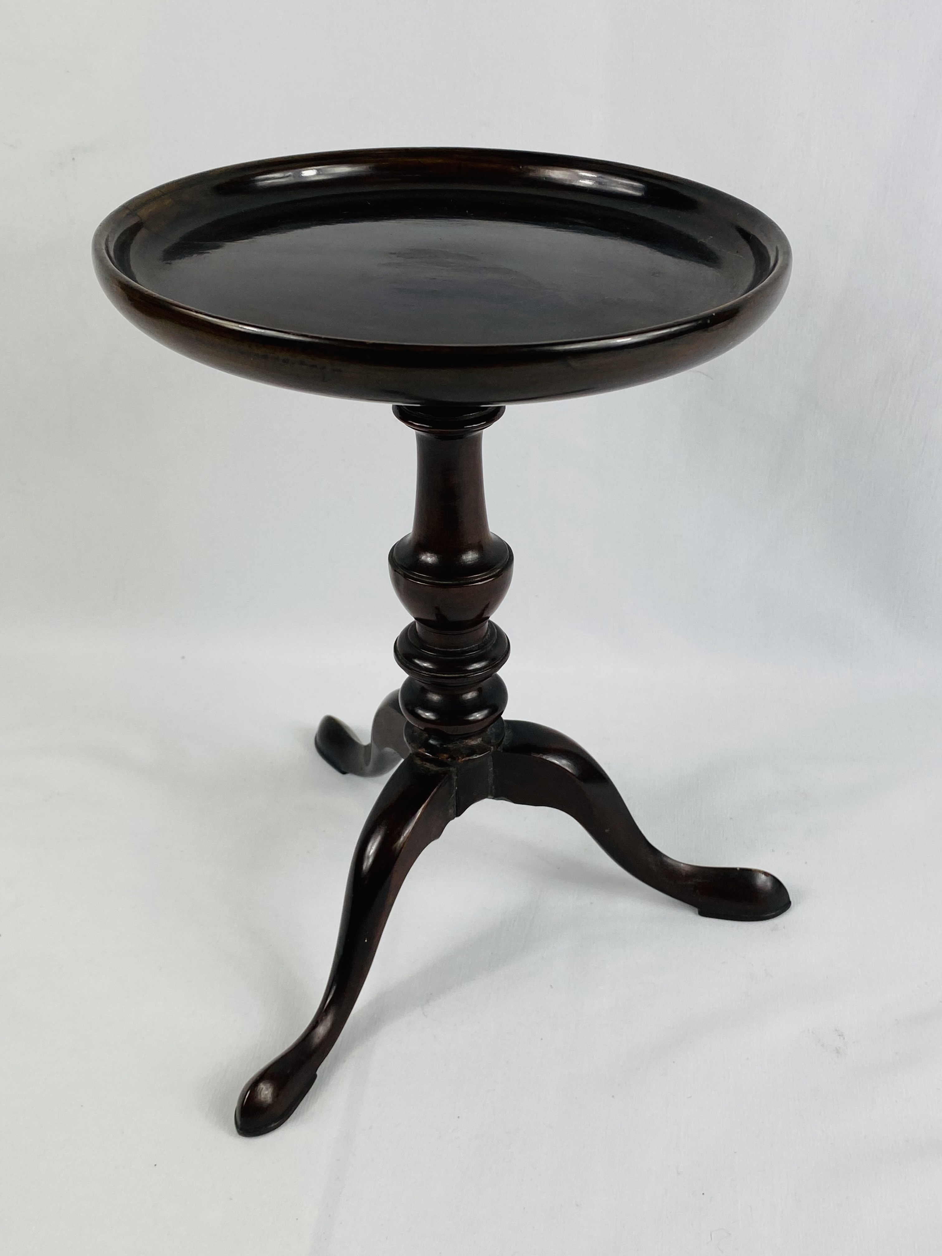 Edwardian miniature mahogany tripod table - Image 3 of 3